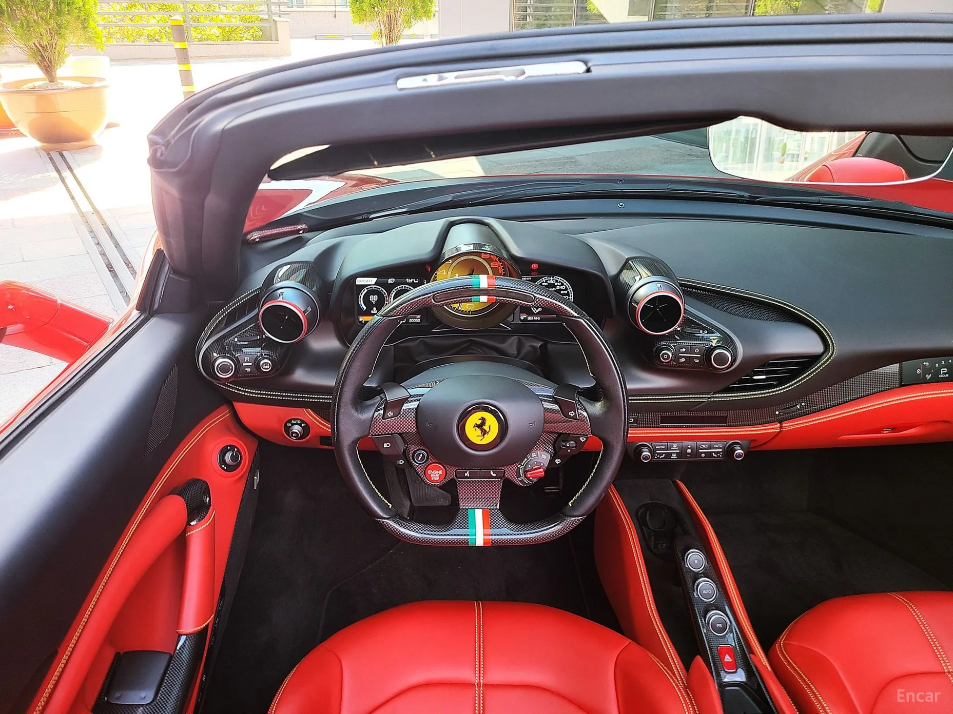 Ferrari F8 Spider превью 6