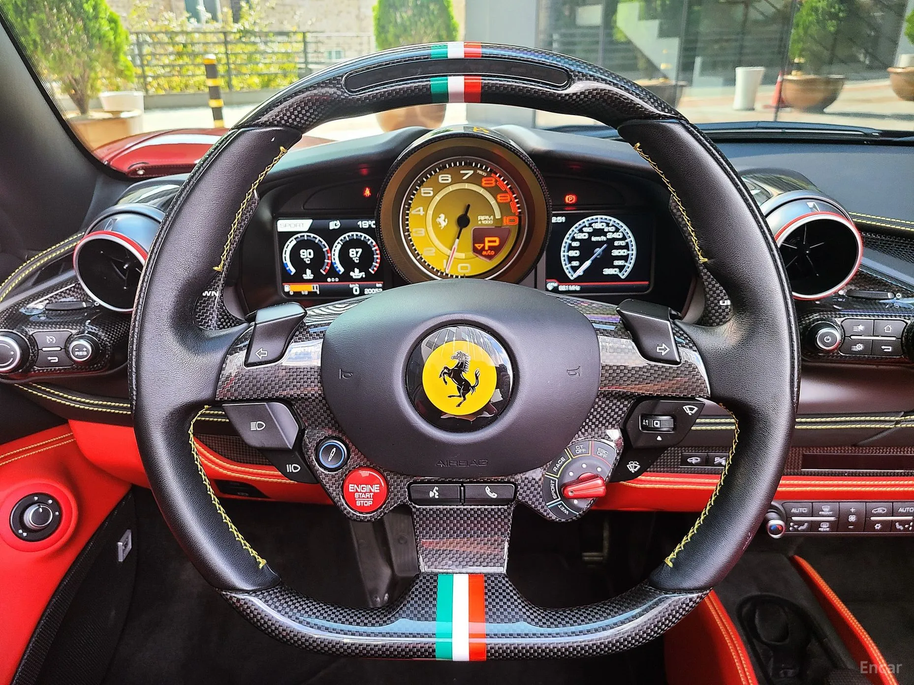 Ferrari F8 Spider превью 7