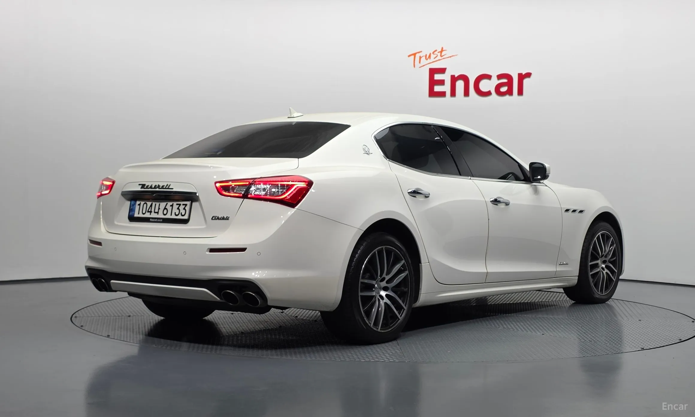 Maserati Ghibli превью 2