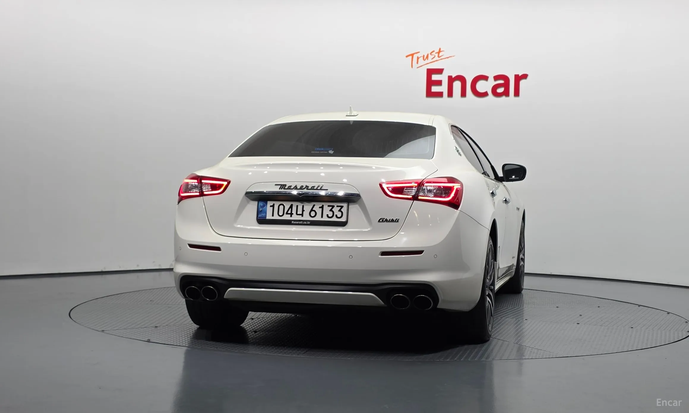 Maserati Ghibli превью 4