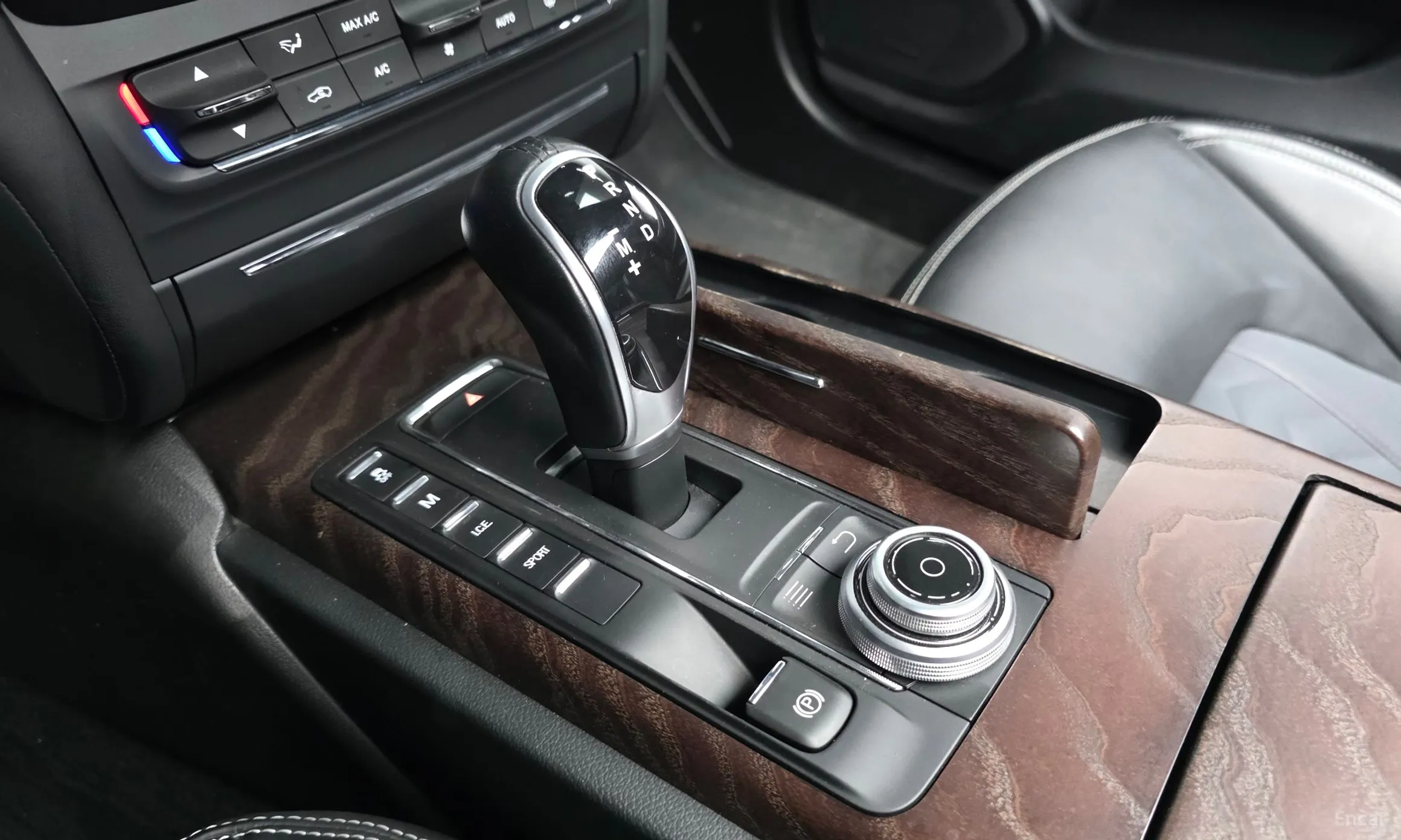Maserati Ghibli превью 9