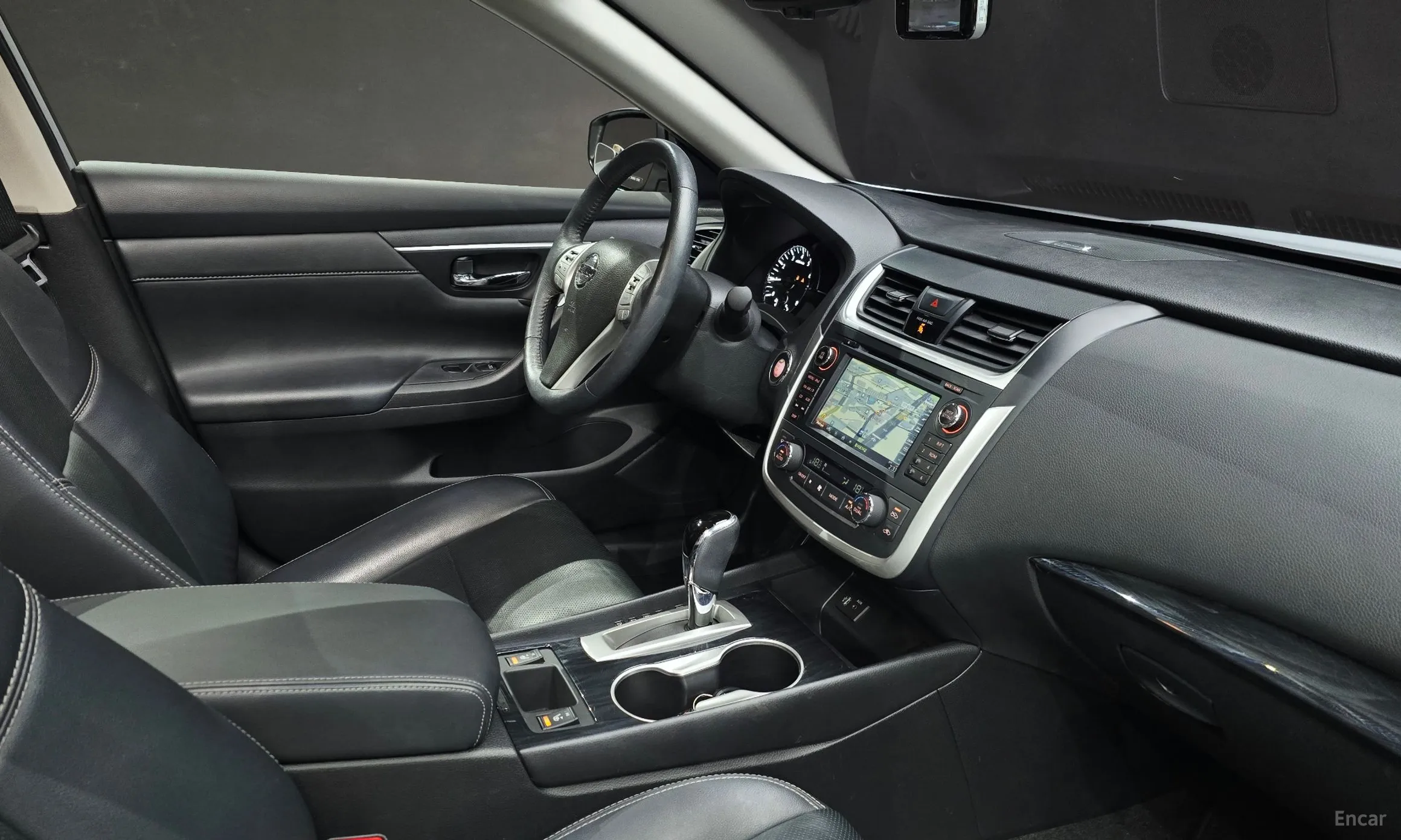 Nissan Altima превью 19