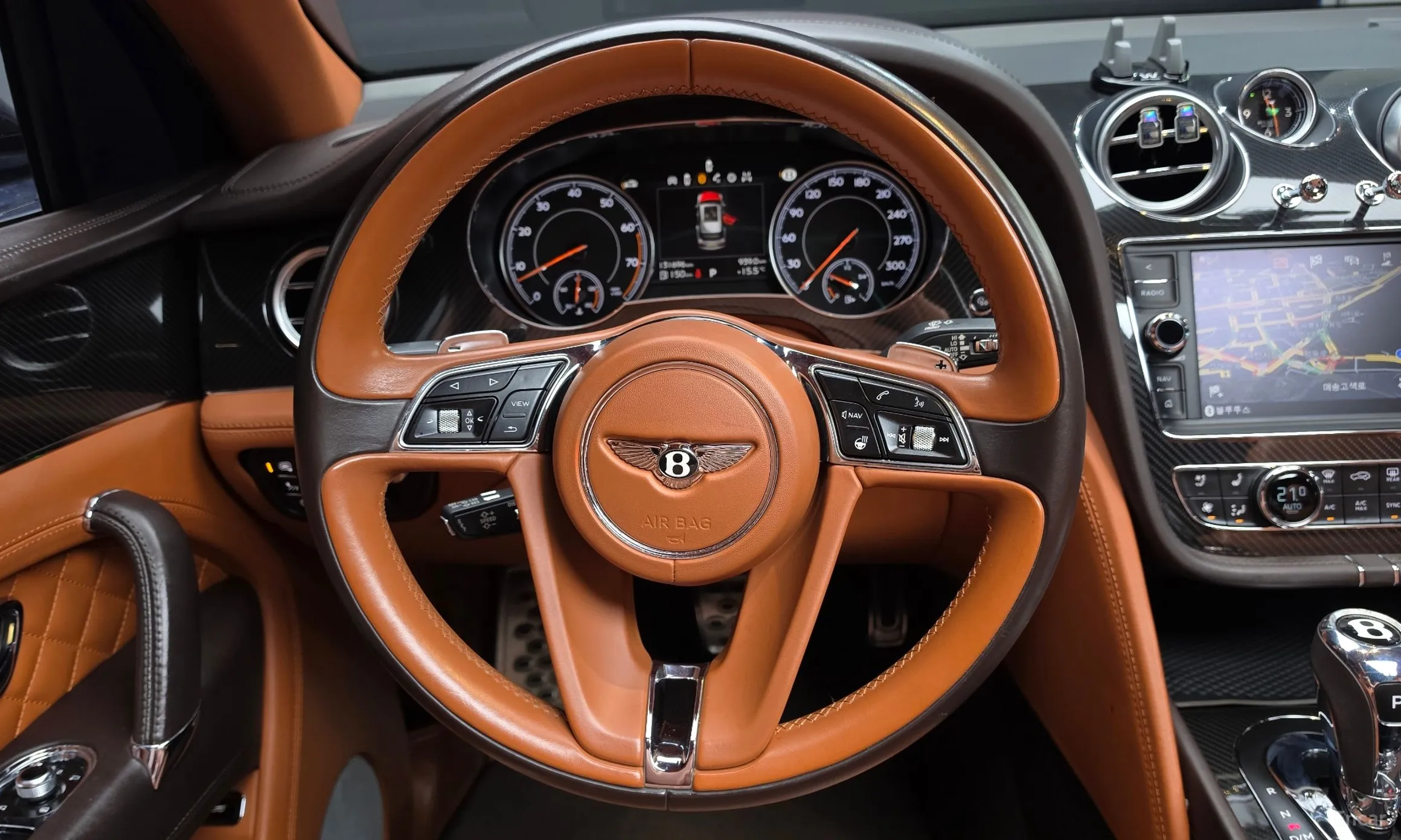 Bentley Bentayga превью 12