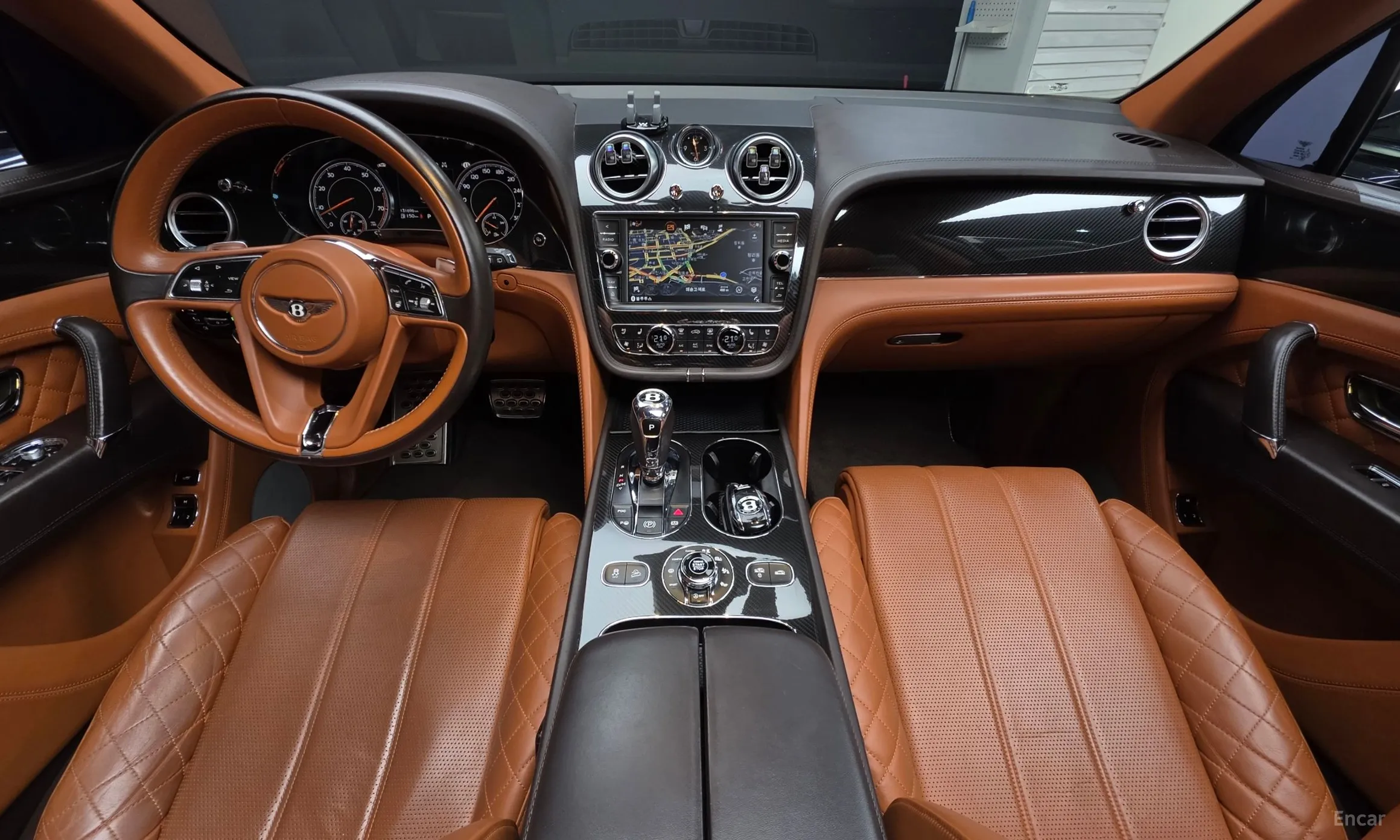Bentley Bentayga превью 7