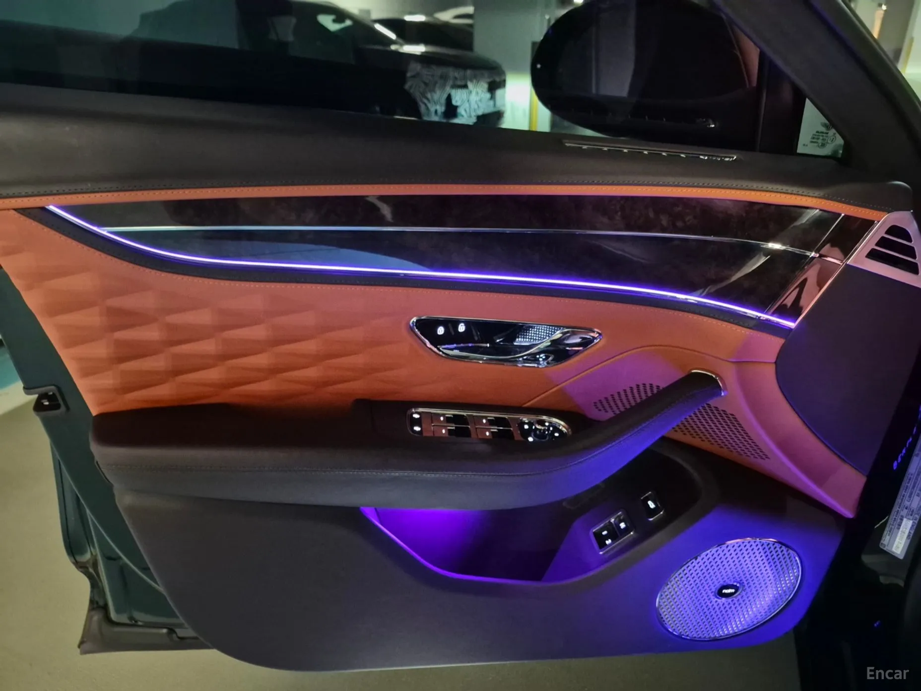 Bentley Flying Spur 3rd Generation превью 5
