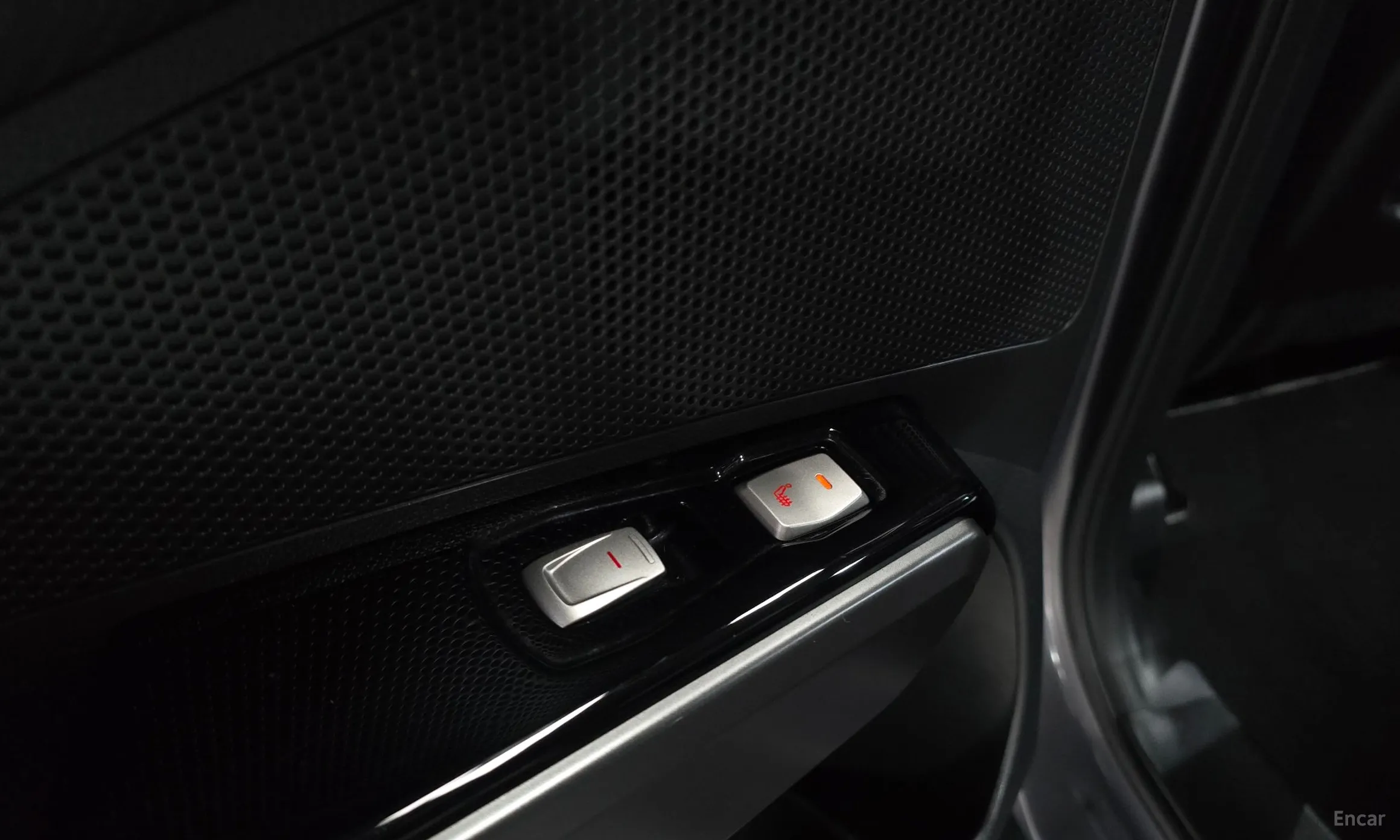 KG Mobility (SsangYong) Tivoli Air превью 17