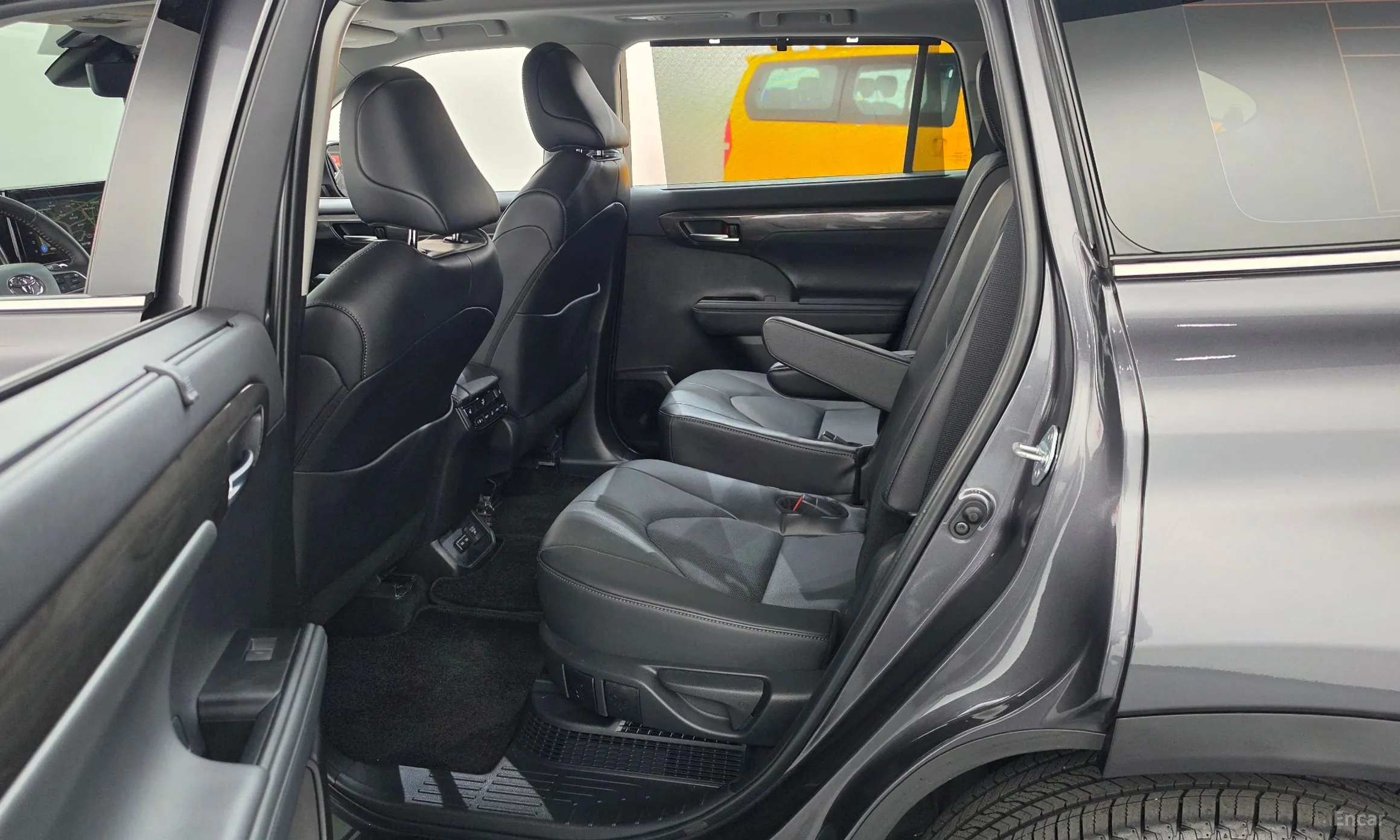 Toyota Highlander 4th generation превью 11