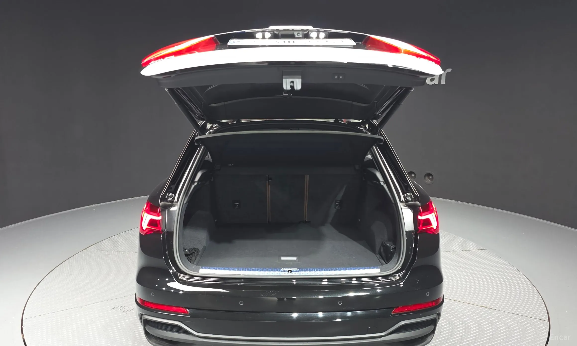 Audi Q3 (F3) превью 20