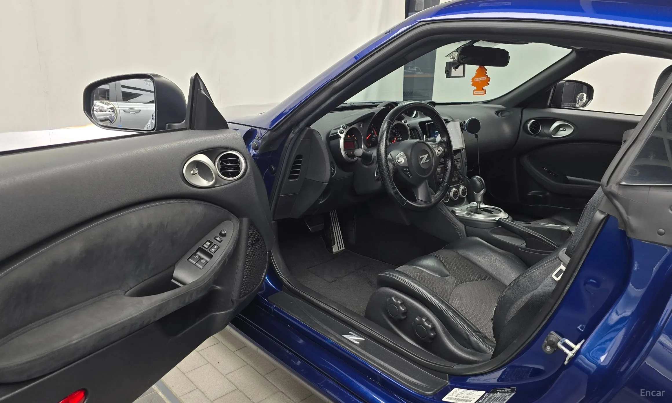Nissan 370Z превью 10