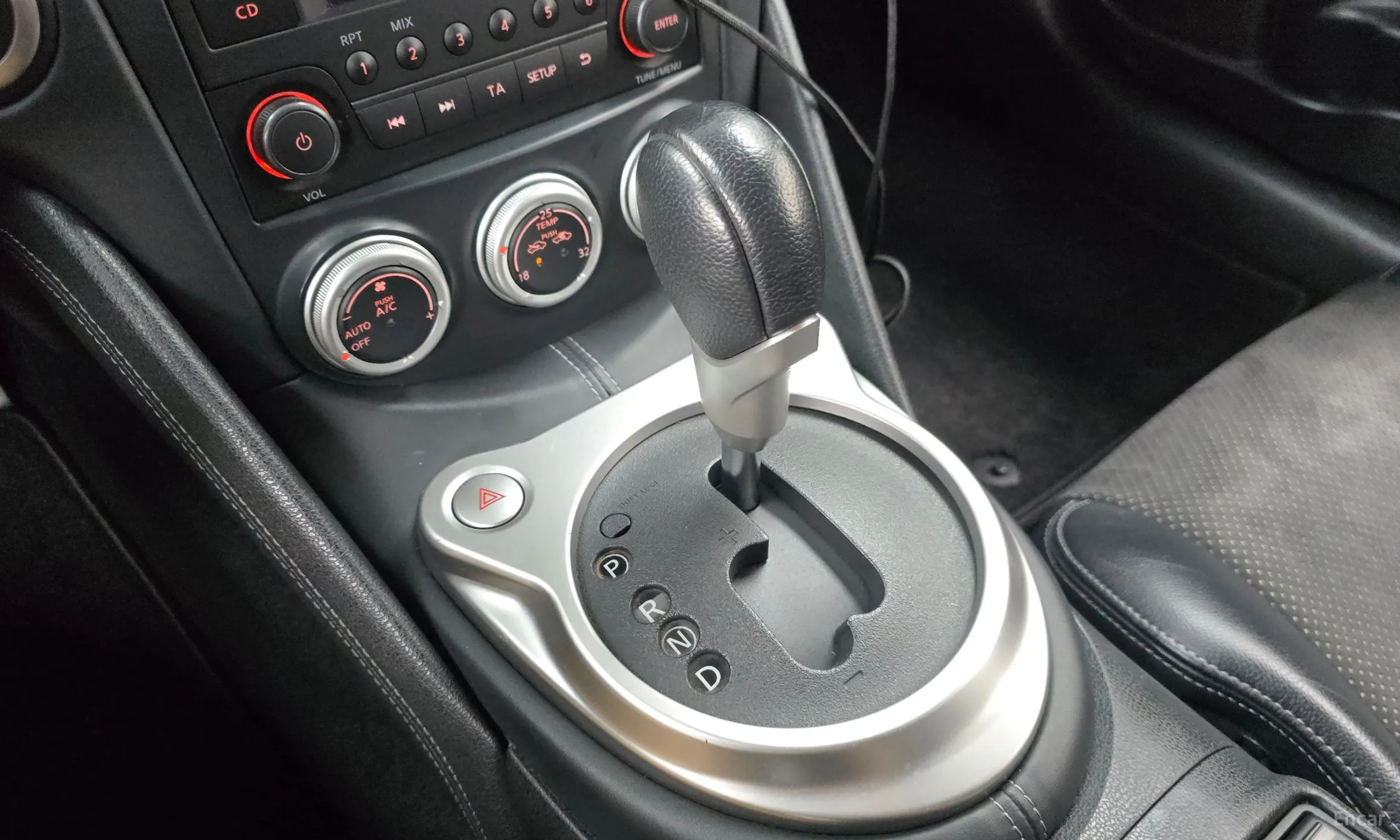 Nissan 370Z превью 9