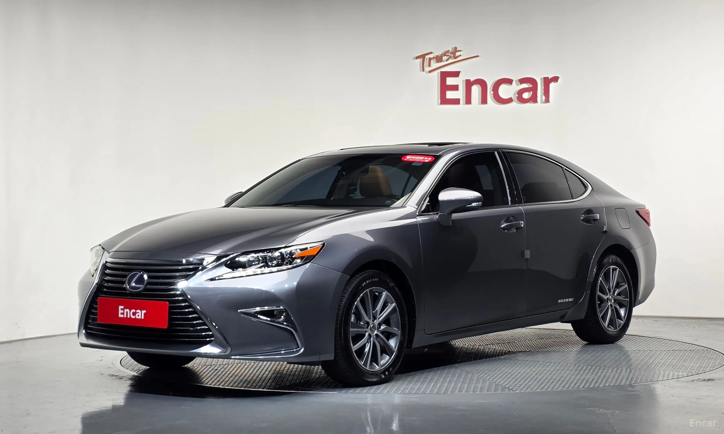 Lexus New ES300h