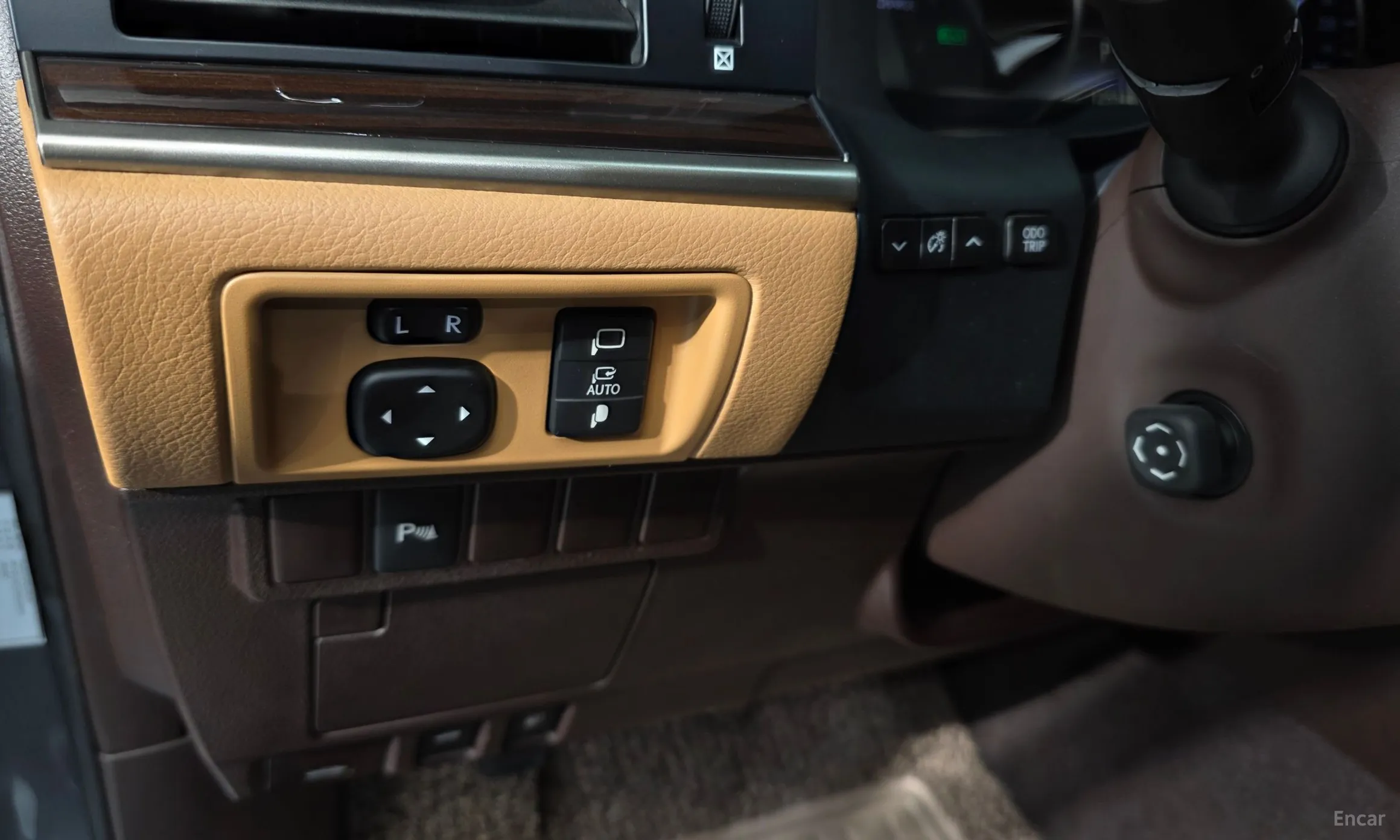 Lexus New ES300h превью 19
