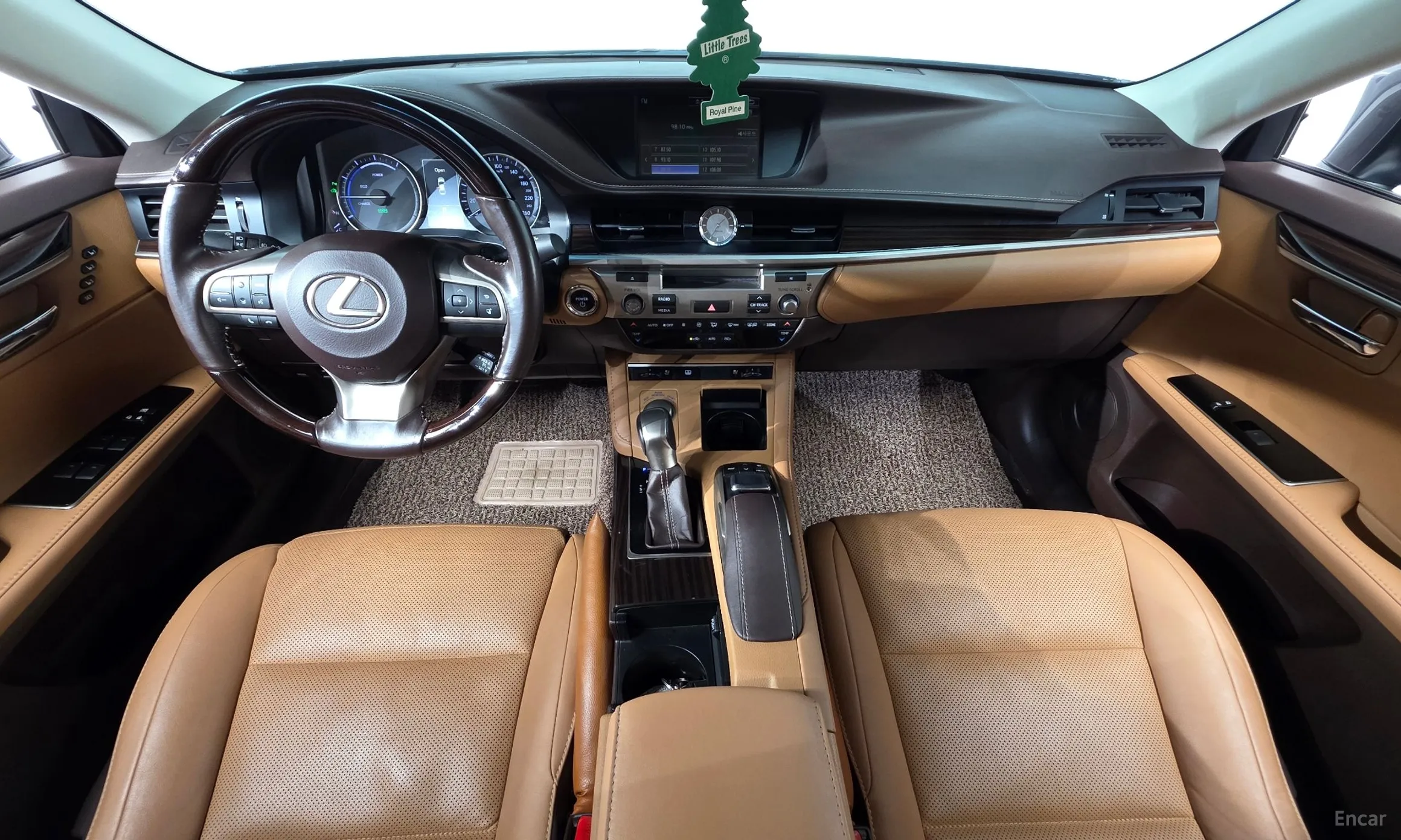 Lexus New ES300h превью 7
