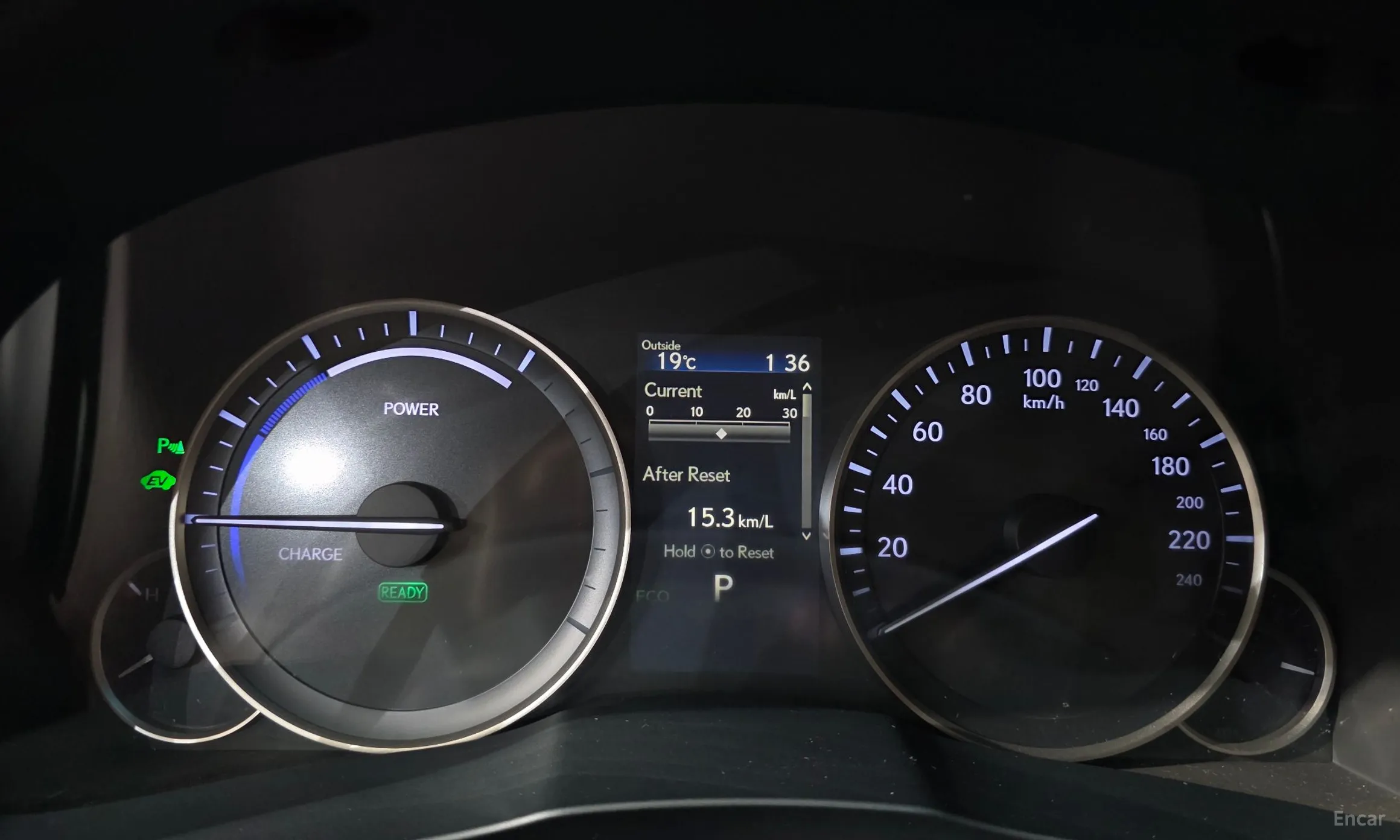 Lexus New ES300h превью 8