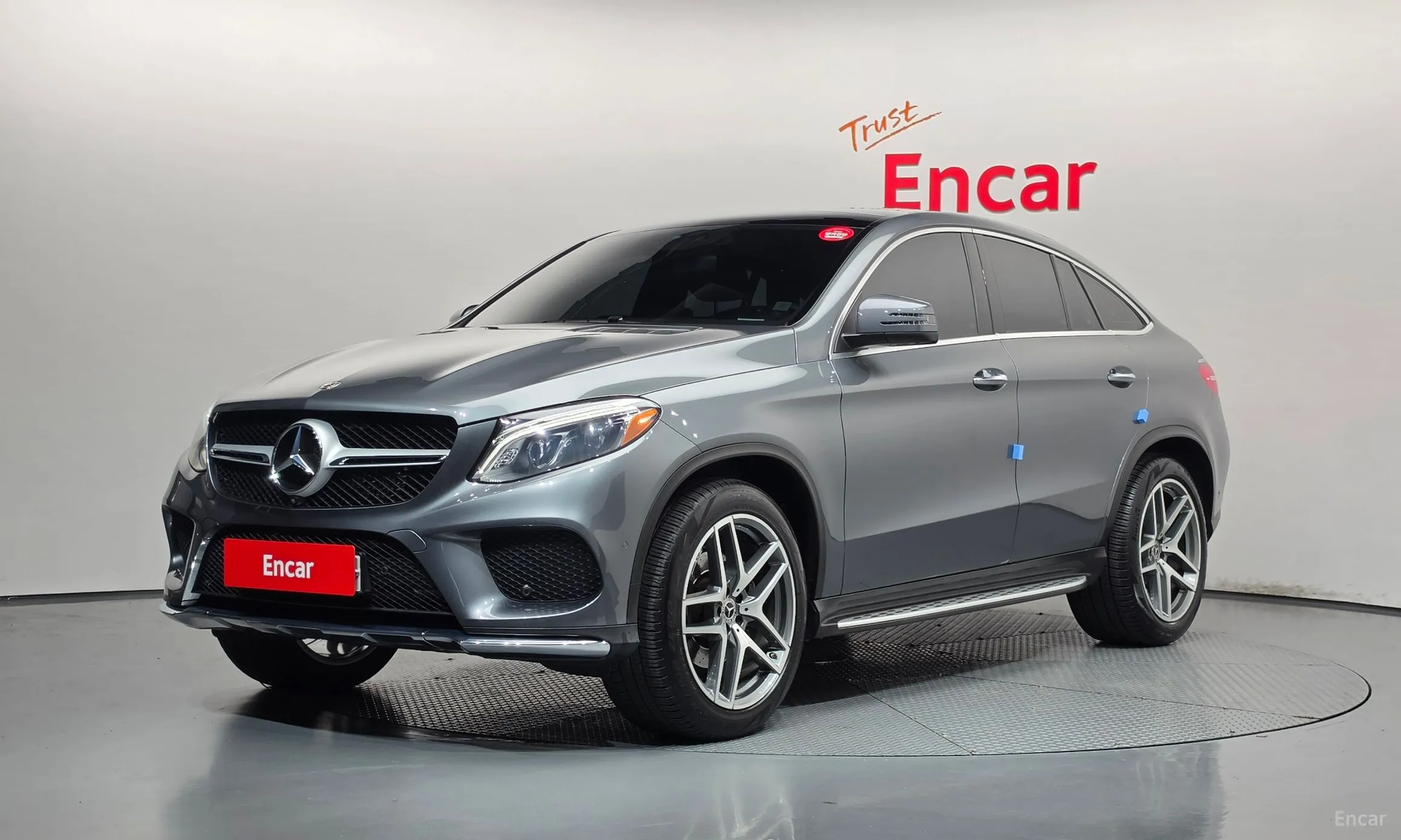 Mercedes Benz GLE-Class W166