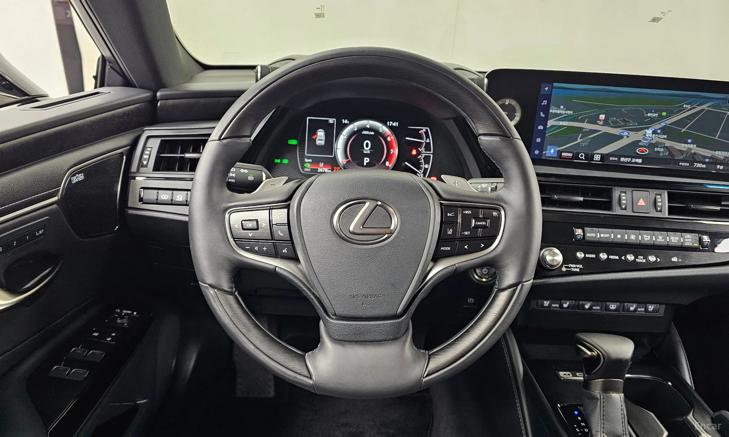 Lexus ES300h 7th Generation превью 13