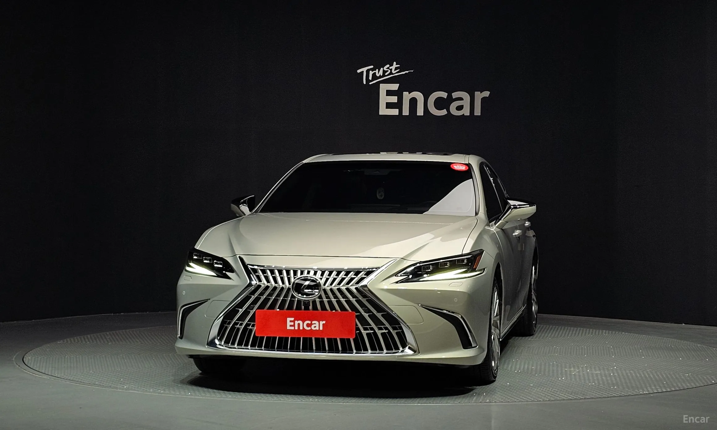 Lexus ES300h 7th Generation превью 3