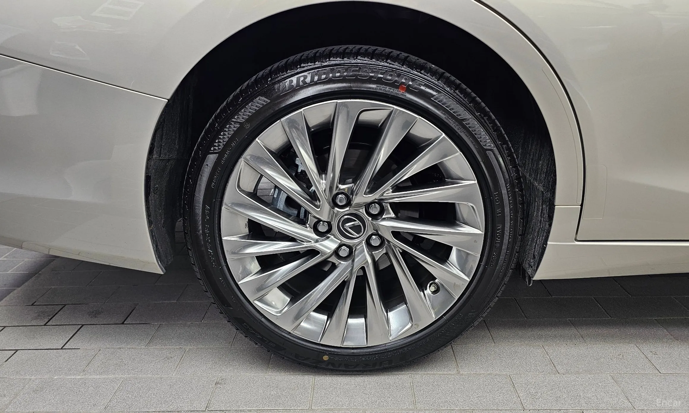 Lexus ES300h 7th Generation превью 5