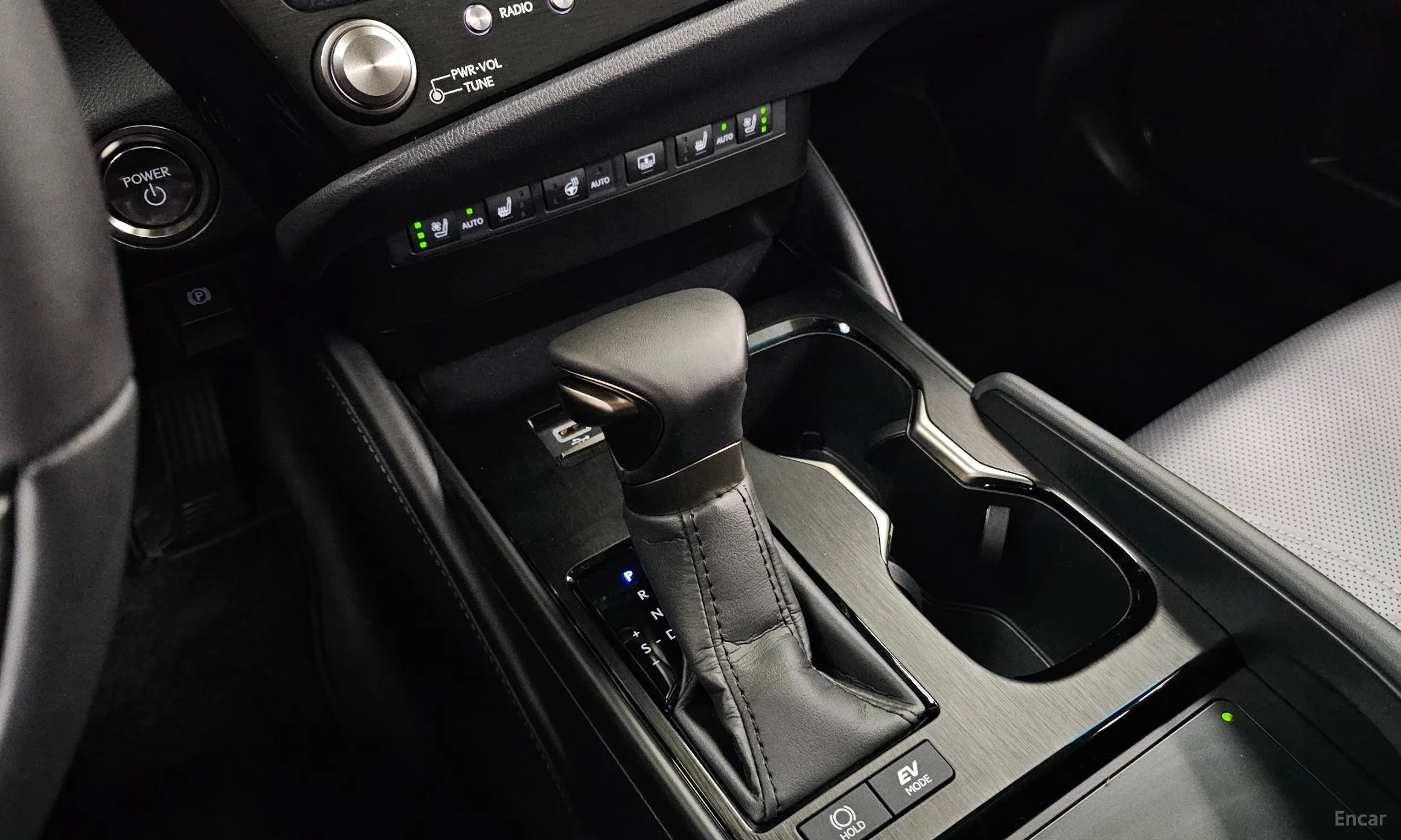 Lexus ES300h 7th Generation превью 9