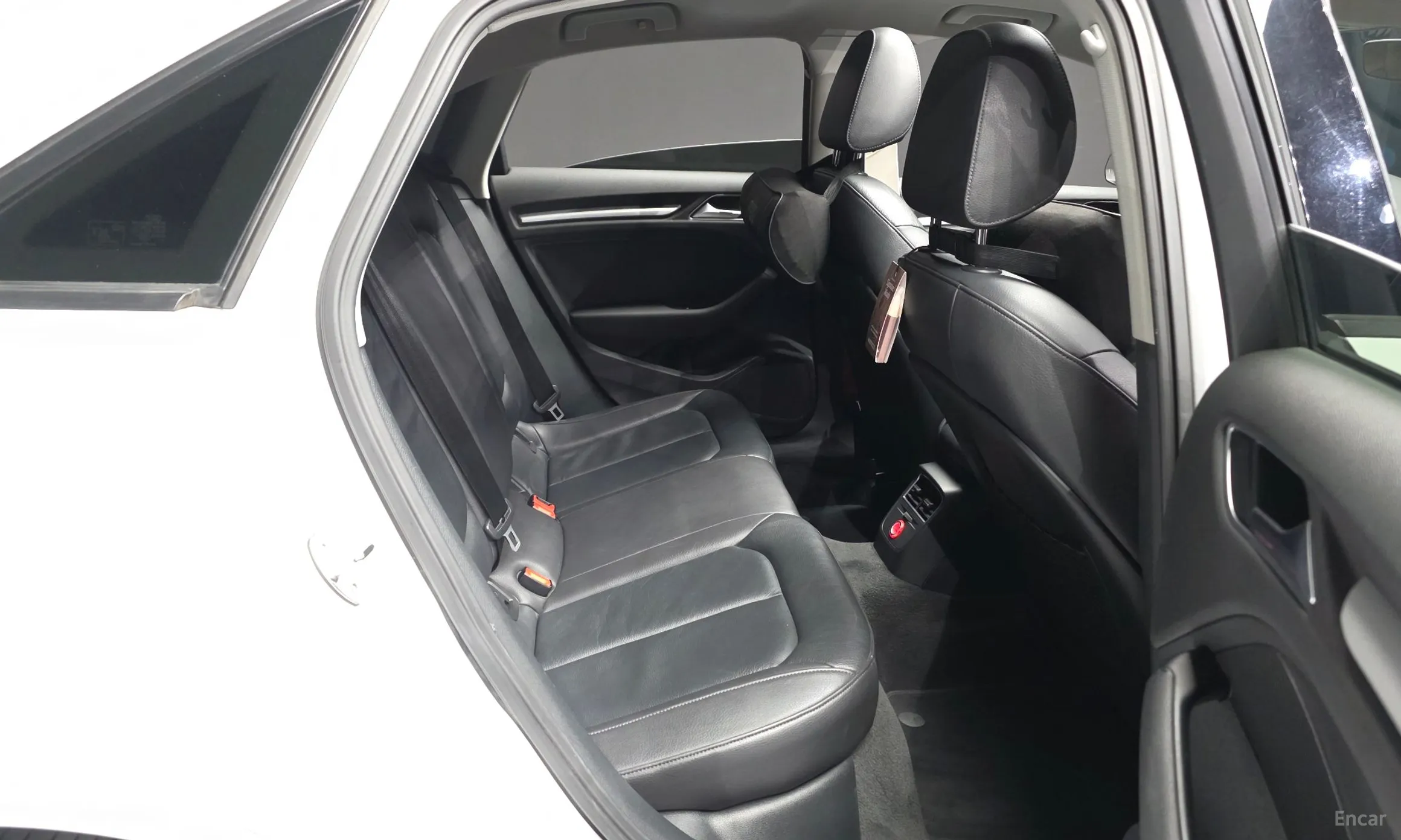 Audi New A3 превью 12