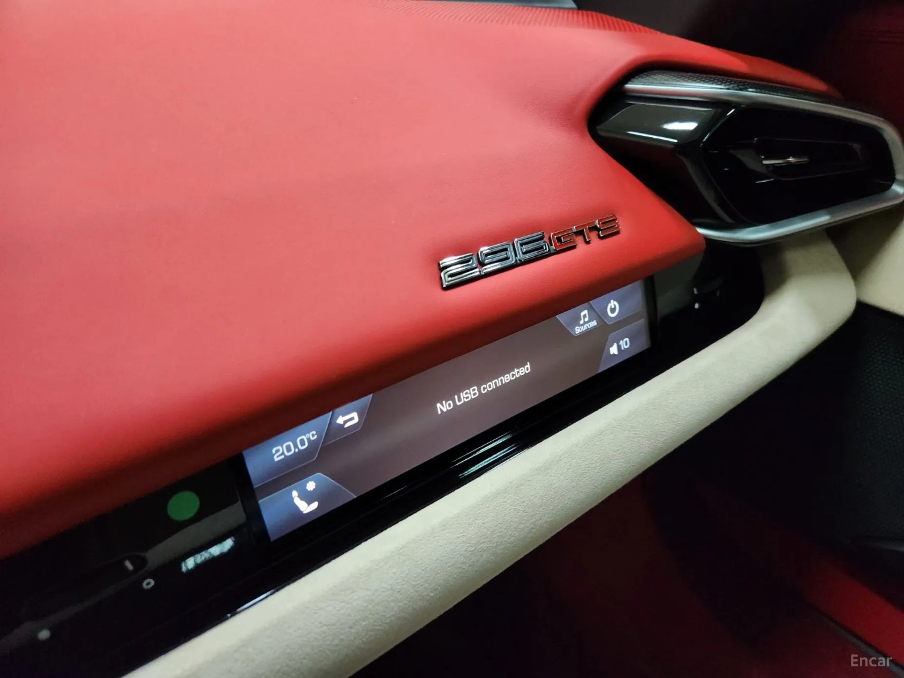 Ferrari 296 GTS превью 15