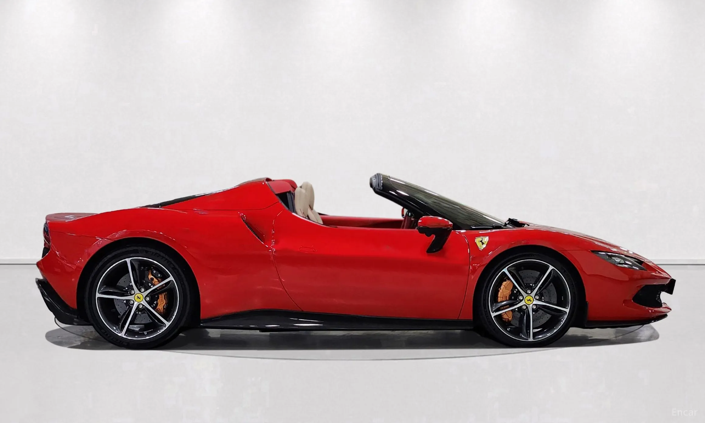 Ferrari 296 GTS превью 6