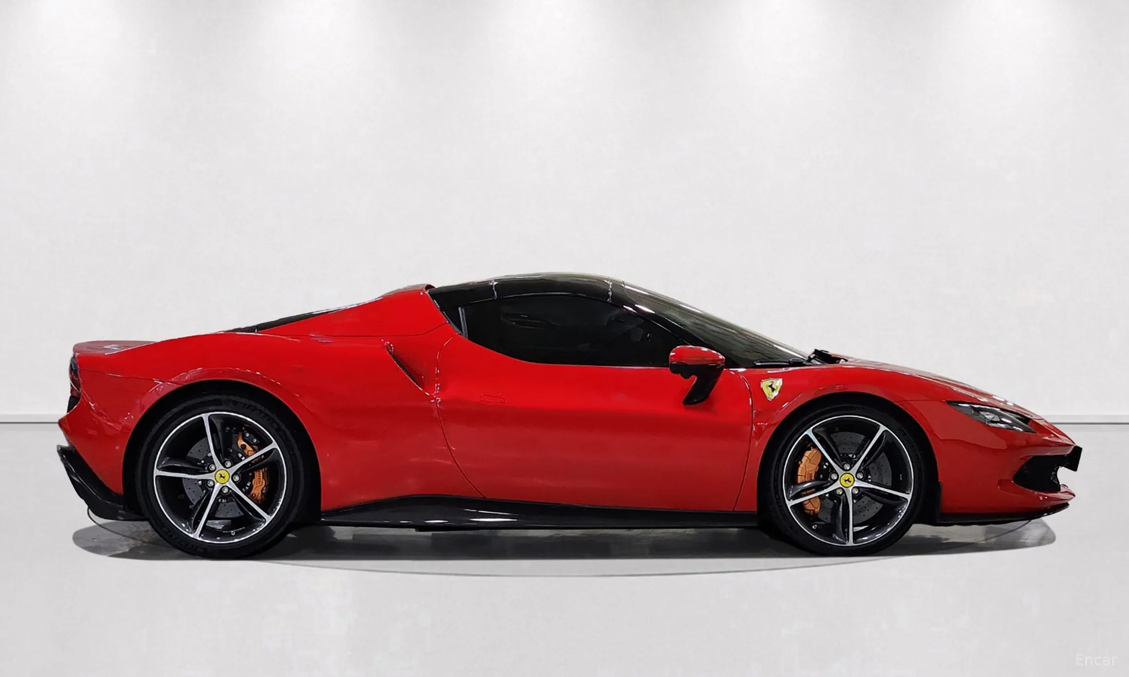 Ferrari 296 GTS превью 7