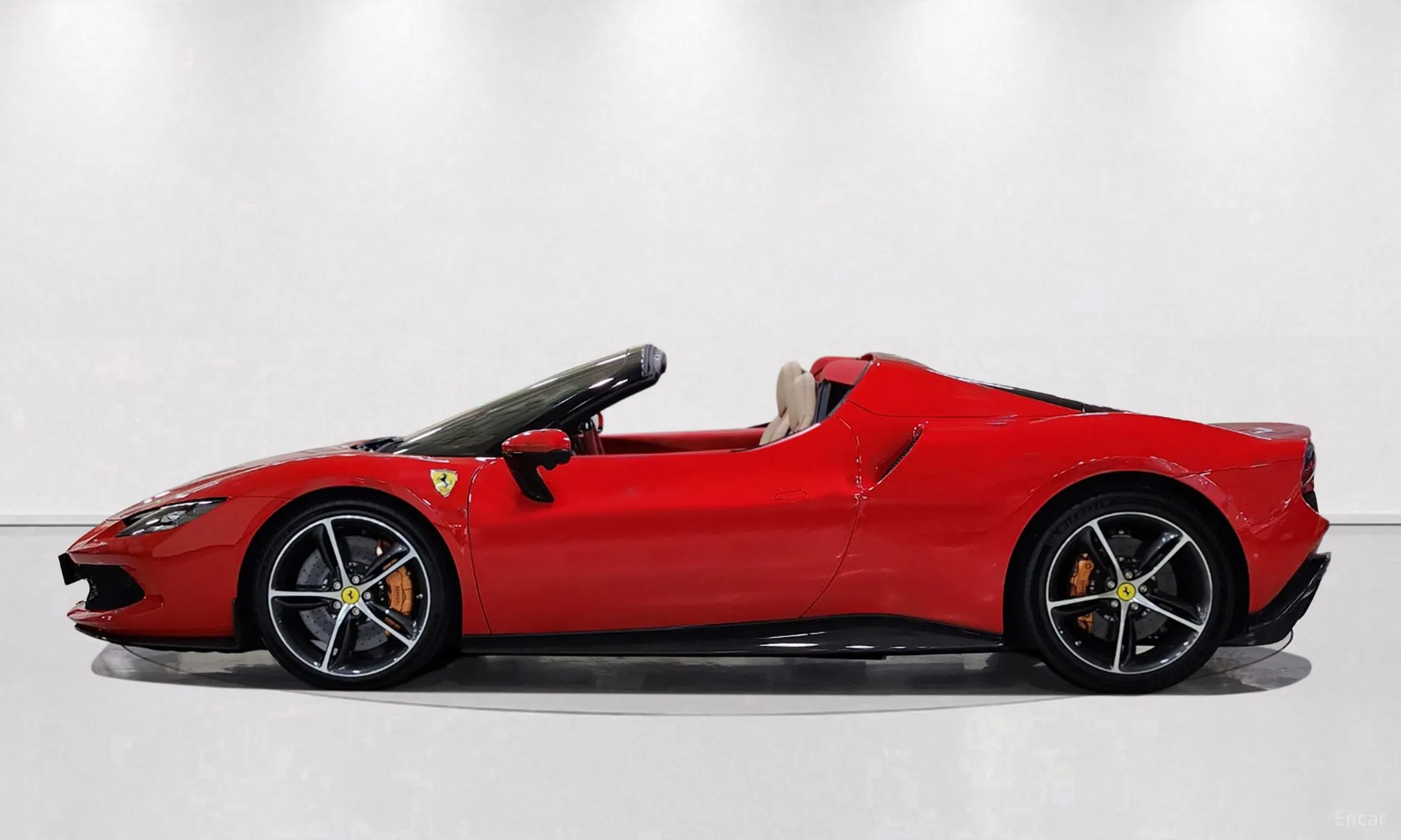 Ferrari 296 GTS превью 9