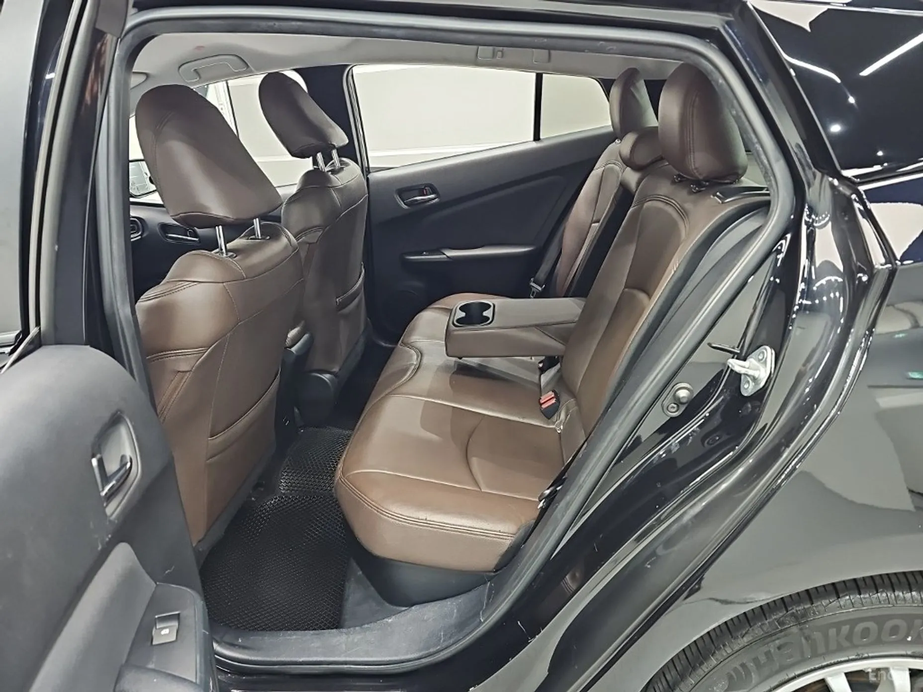 Toyota Prius 4th Generation превью 11