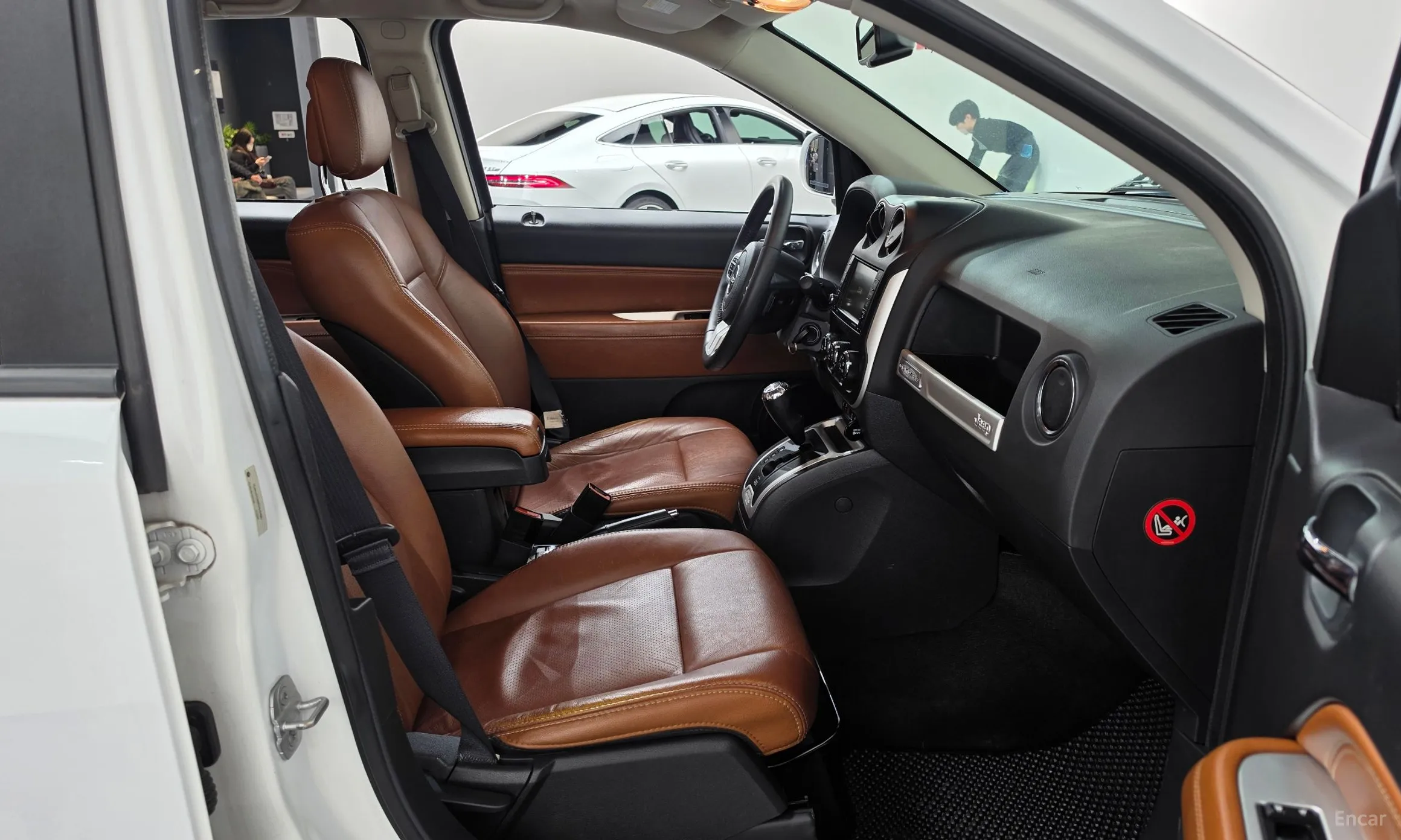 Jeep Compass превью 11