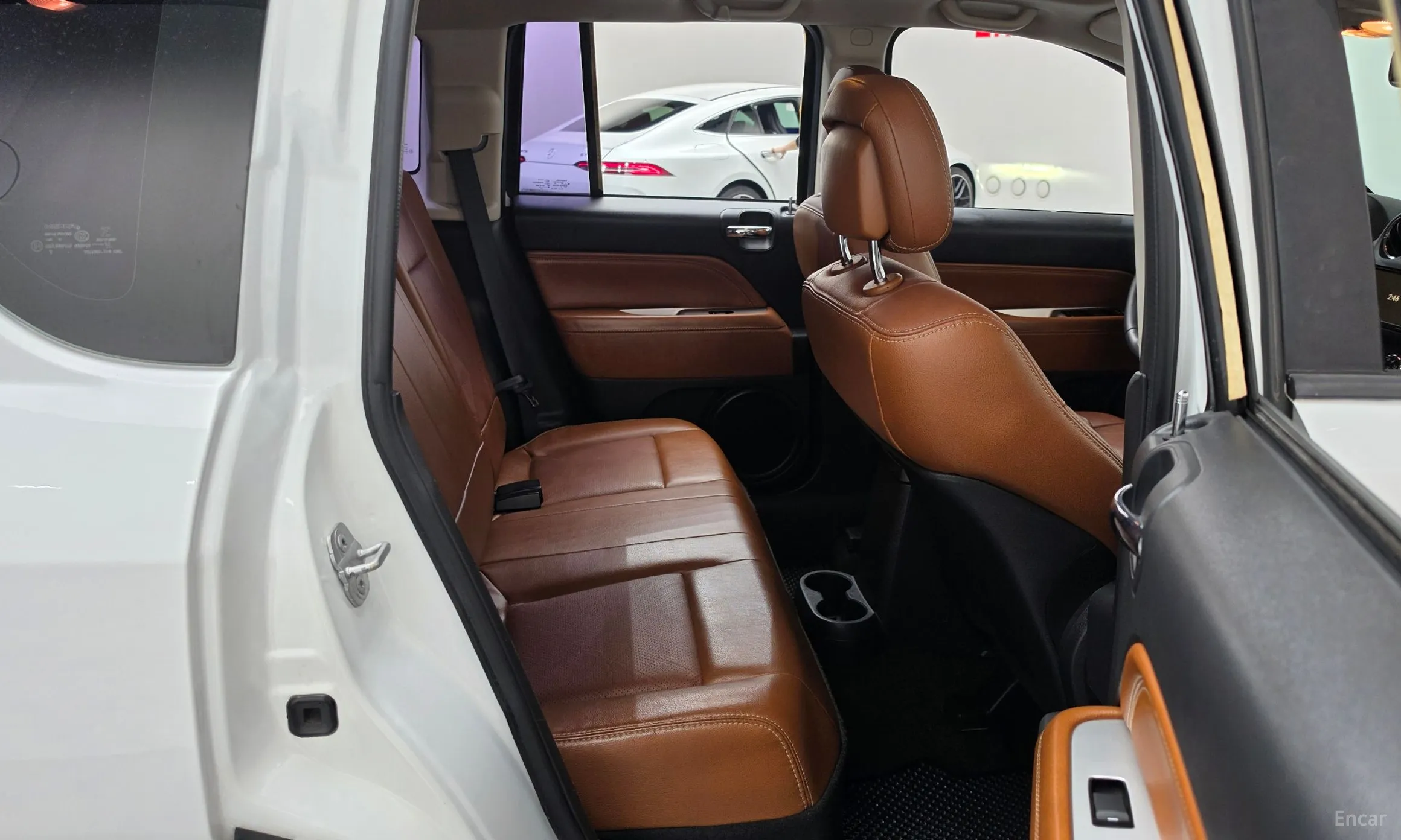 Jeep Compass превью 12
