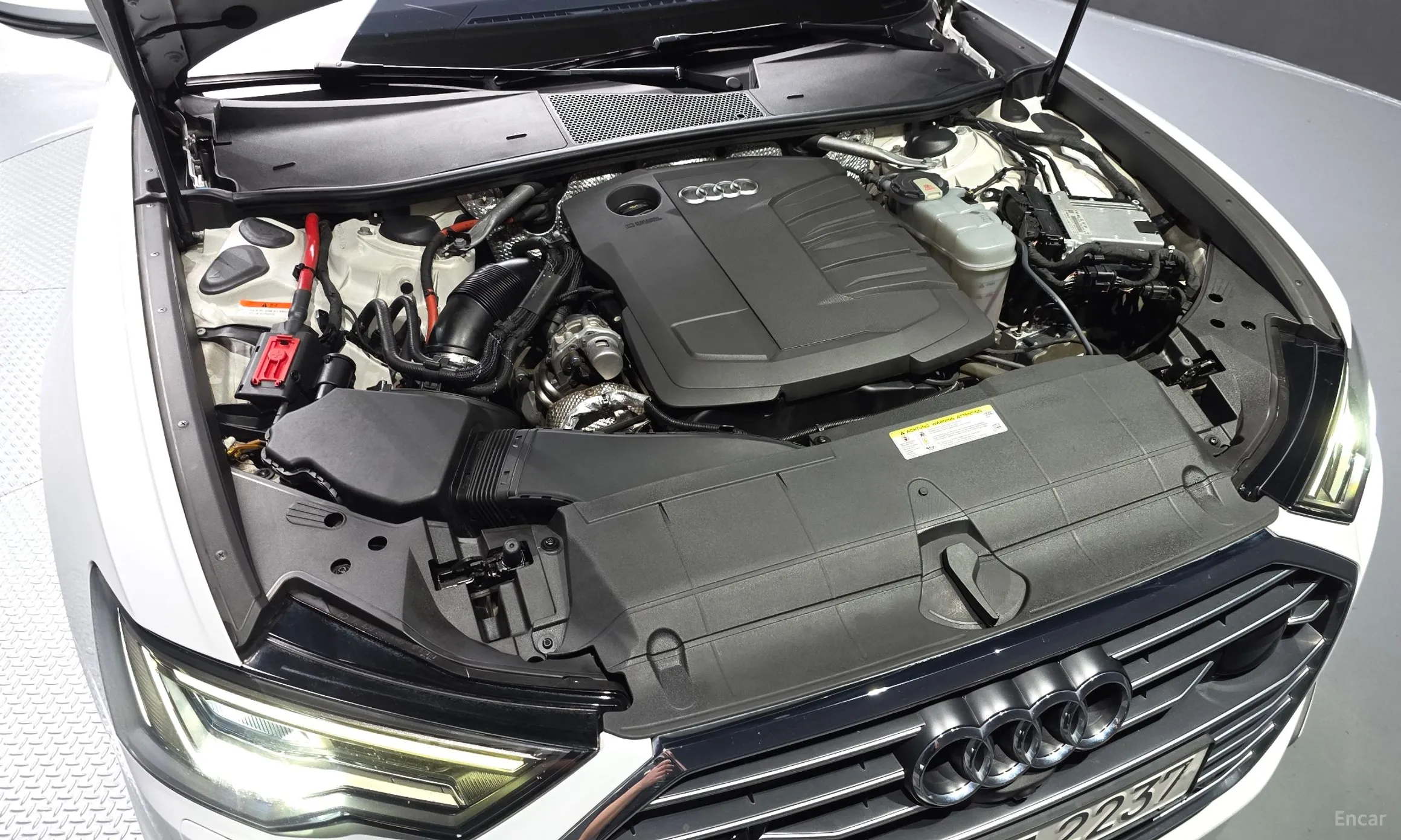 Audi A6 (C8) превью 6