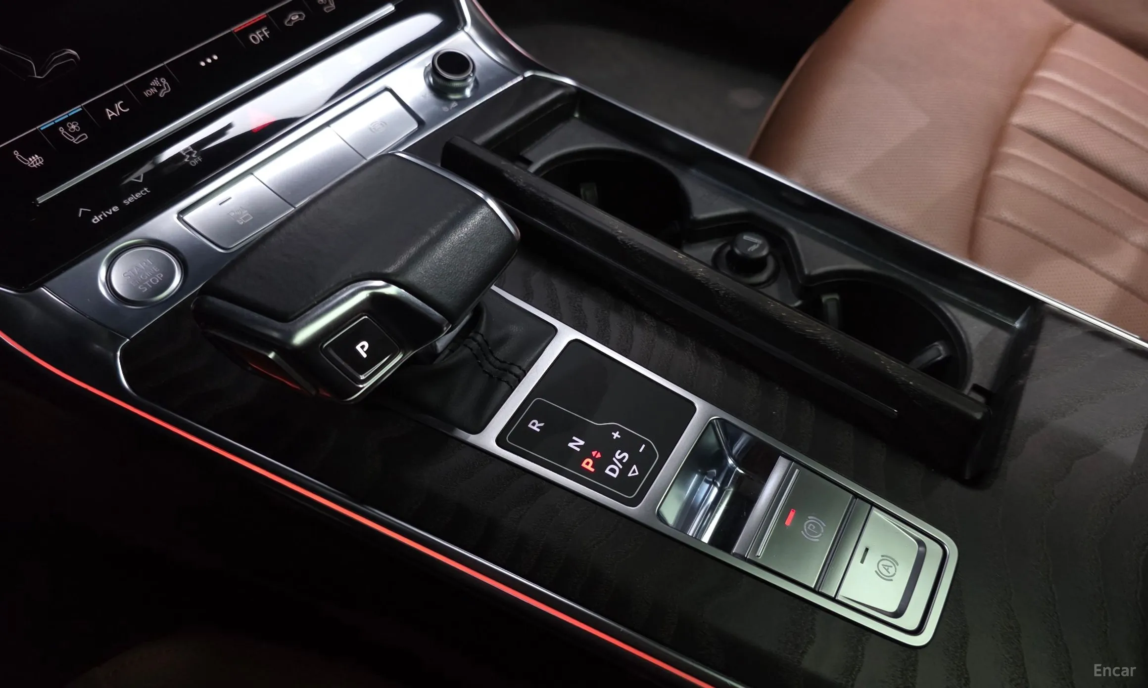Audi A6 (C8) превью 9