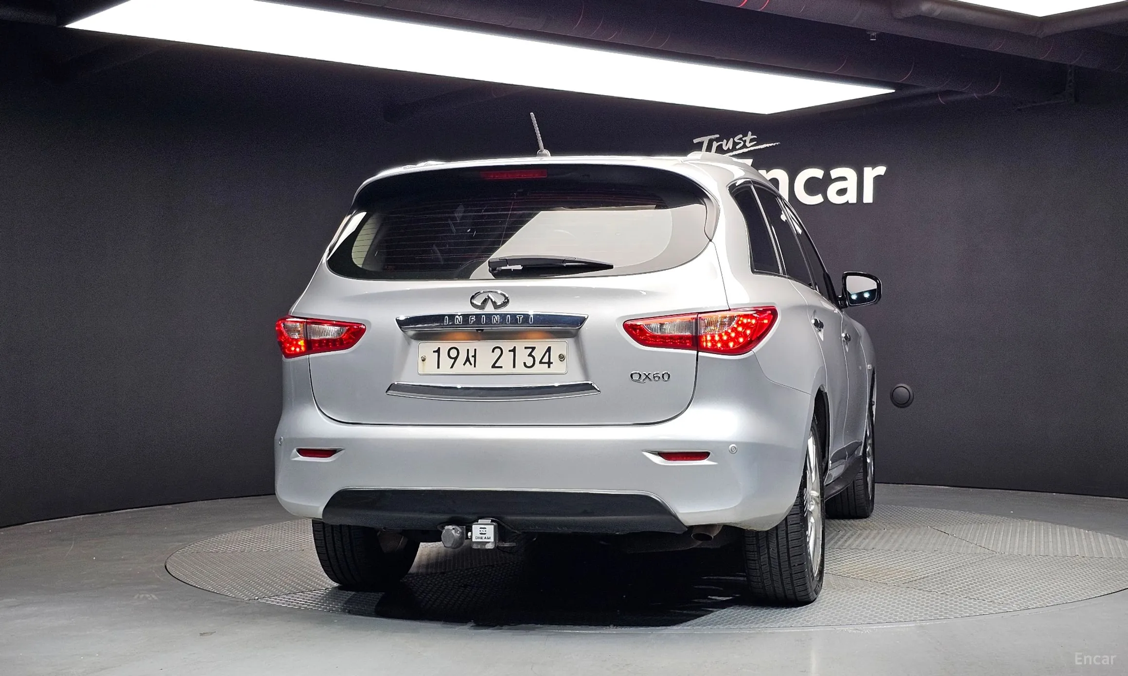 Infiniti JX35 превью 4