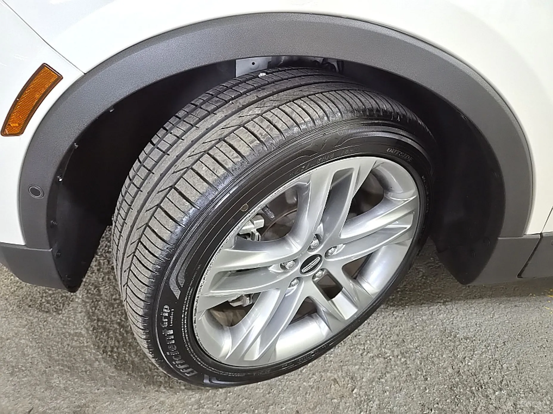 Lincoln MKC превью 18
