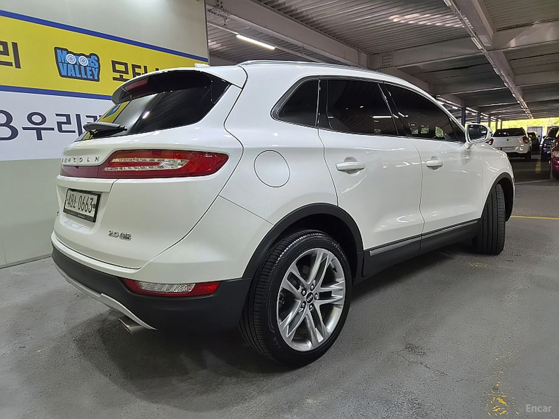 Lincoln MKC превью 3