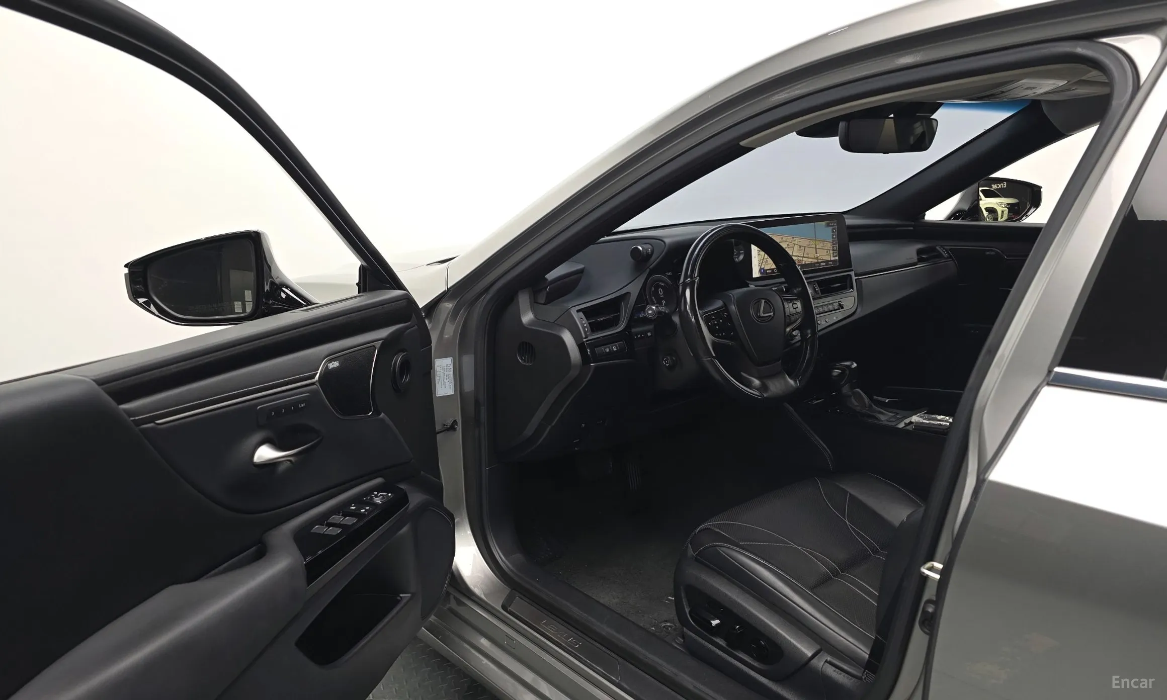 Lexus ES300h 7th Generation превью 10