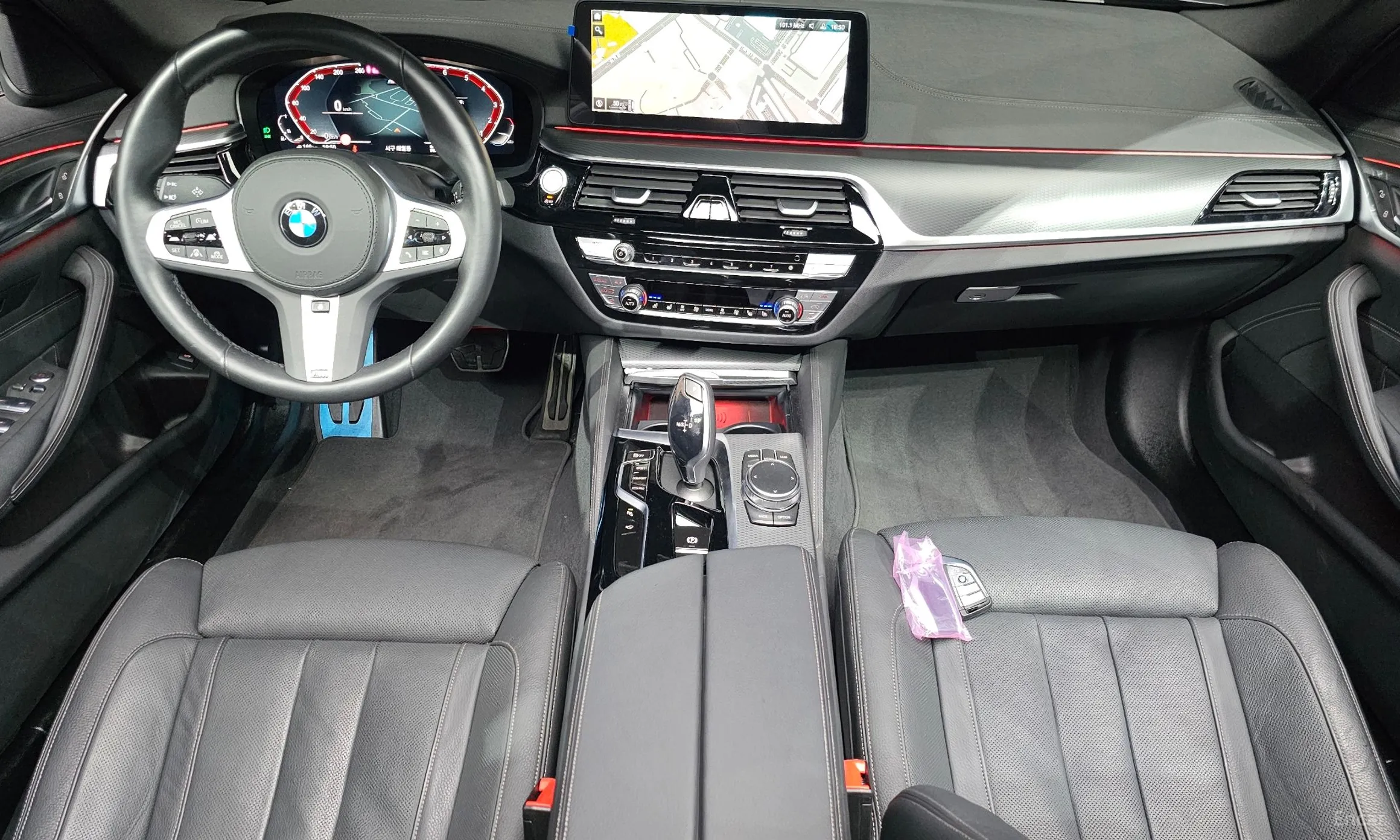 BMW 5 Series (G30) превью 7