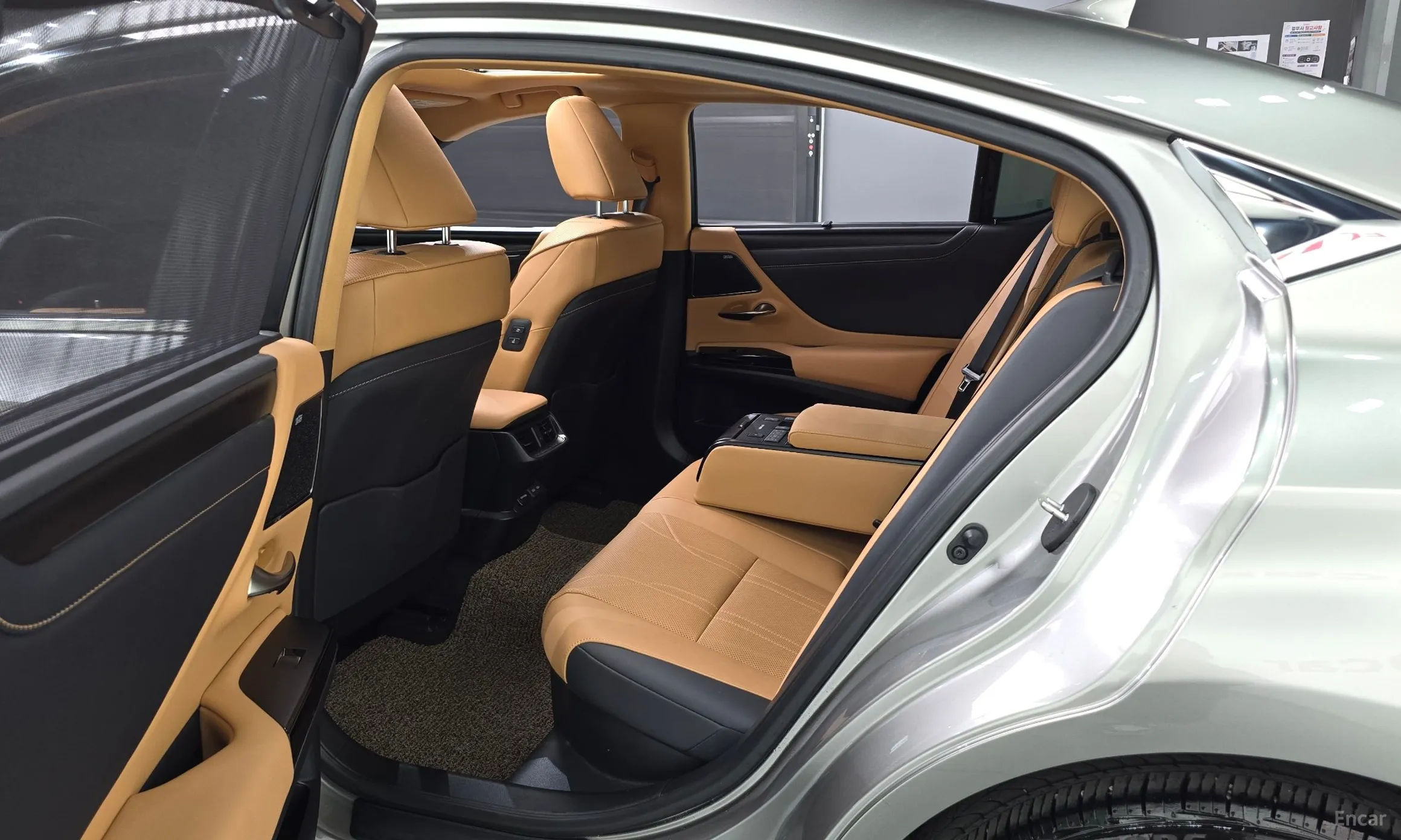 Lexus ES300h 7th Generation превью 11