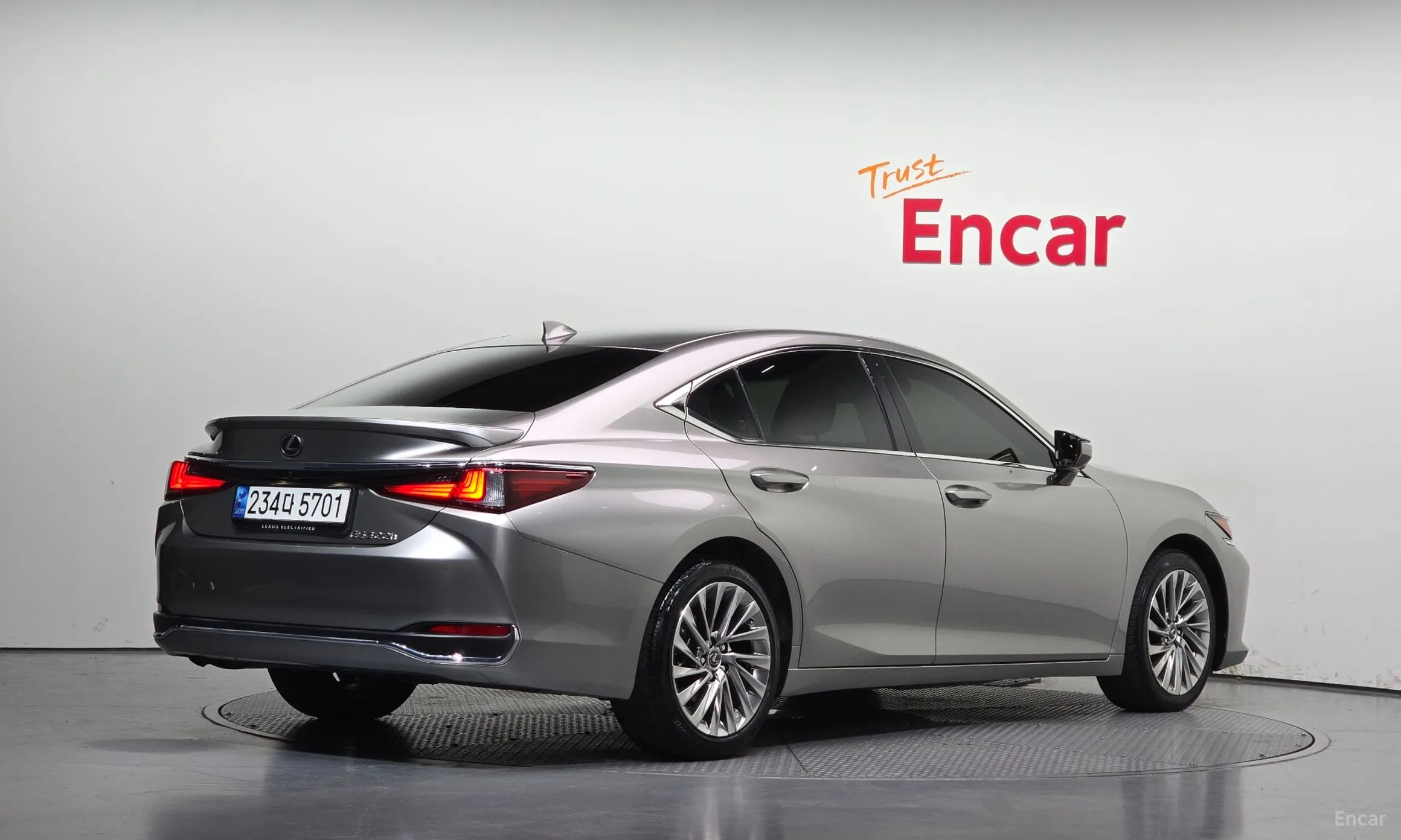 Lexus ES300h 7th Generation
