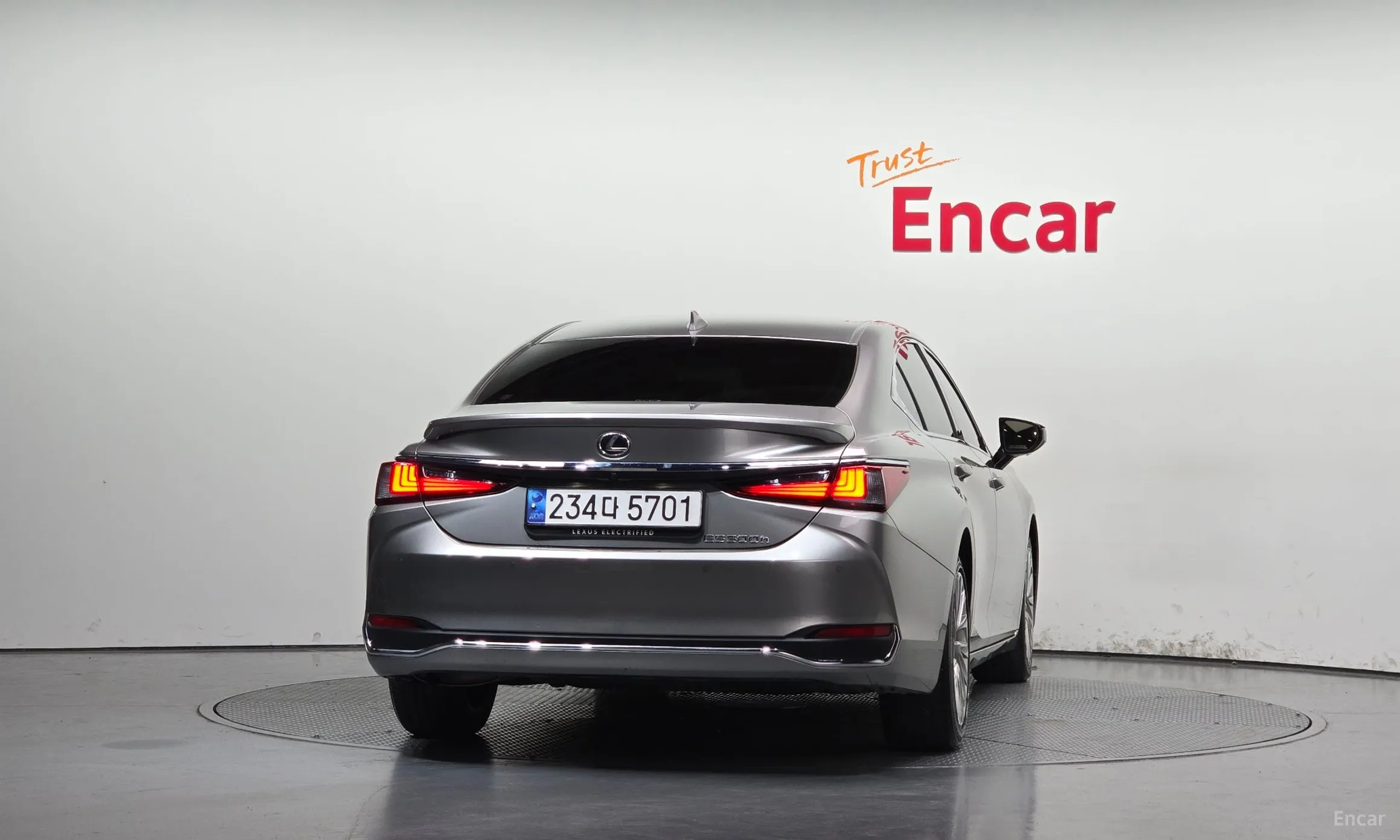 Lexus ES300h 7th Generation превью 4