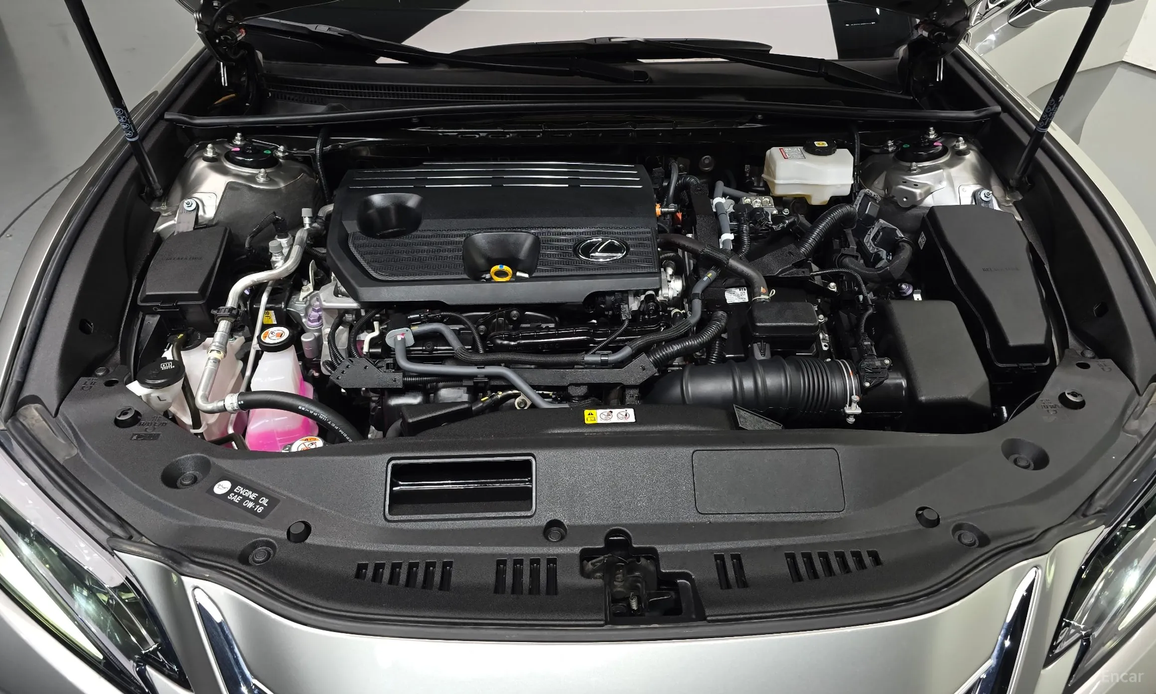 Lexus ES300h 7th Generation превью 6