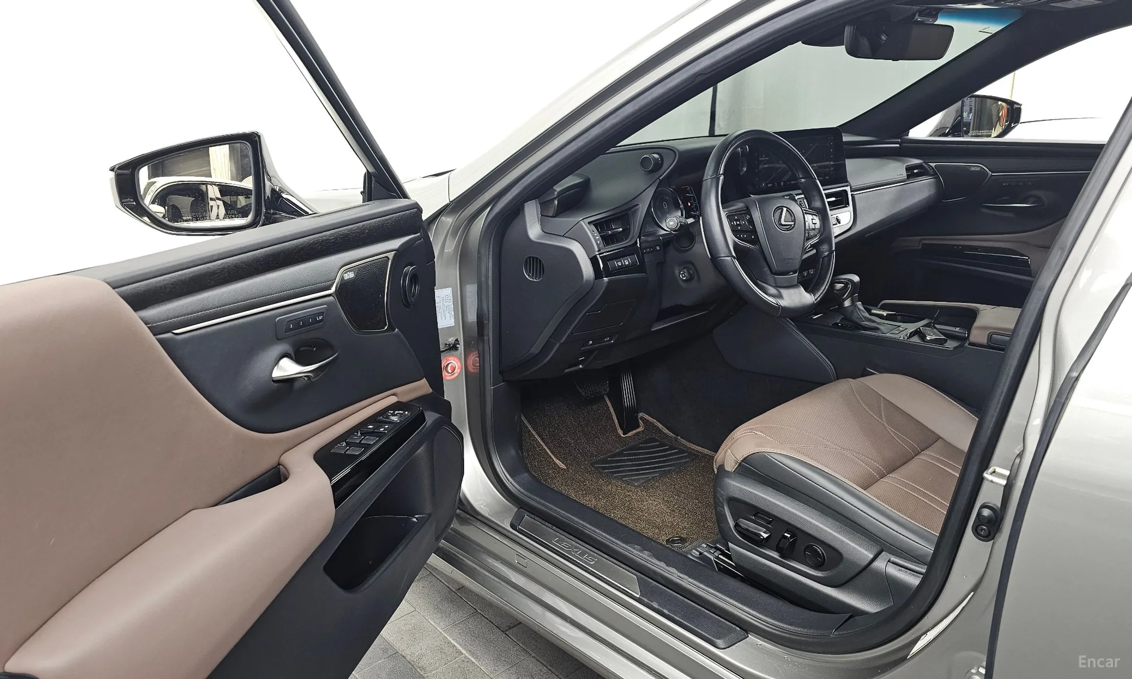 Lexus ES300h 7th Generation превью 10