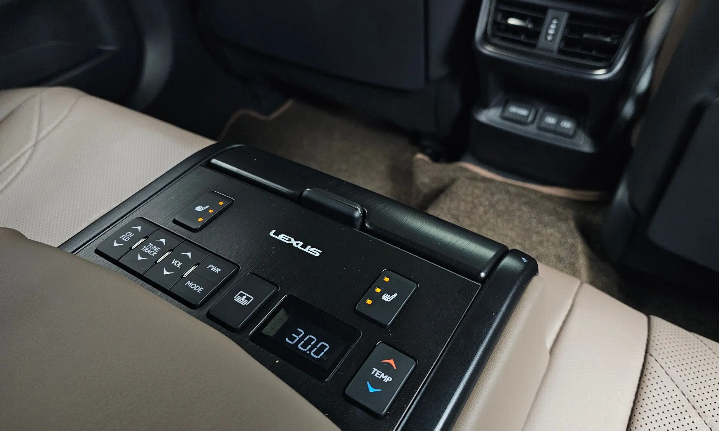 Lexus ES300h 7th Generation превью 19