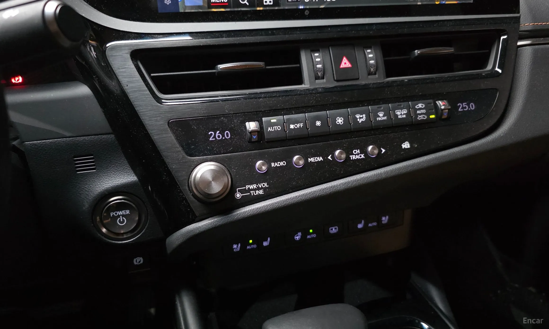 Lexus ES300h 7th Generation превью 17