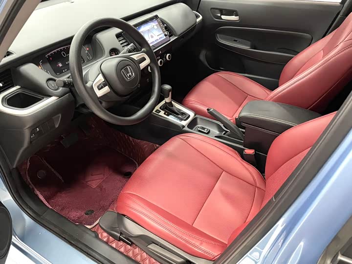 Honda Fit превью 5