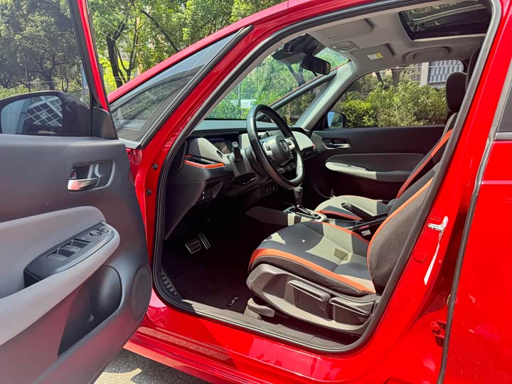 Honda Life превью 5