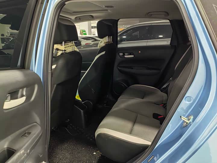 Honda Fit превью 6