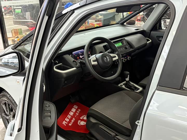 Honda Fit превью 5