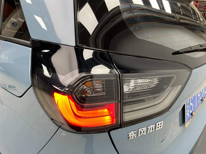 Honda Life превью 4